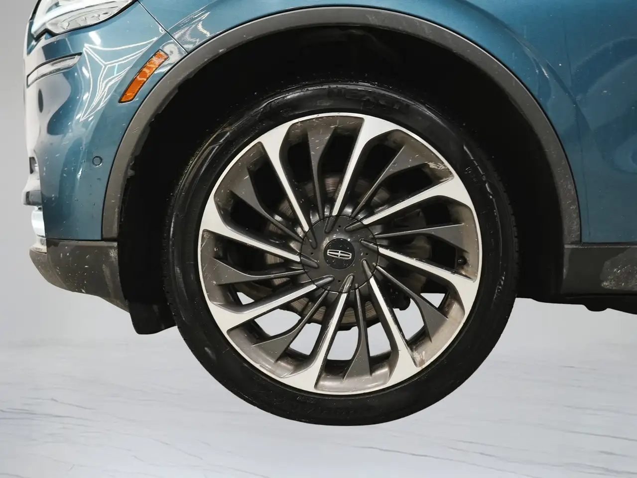 Lincoln Aviator снимка Lincoln Aviator