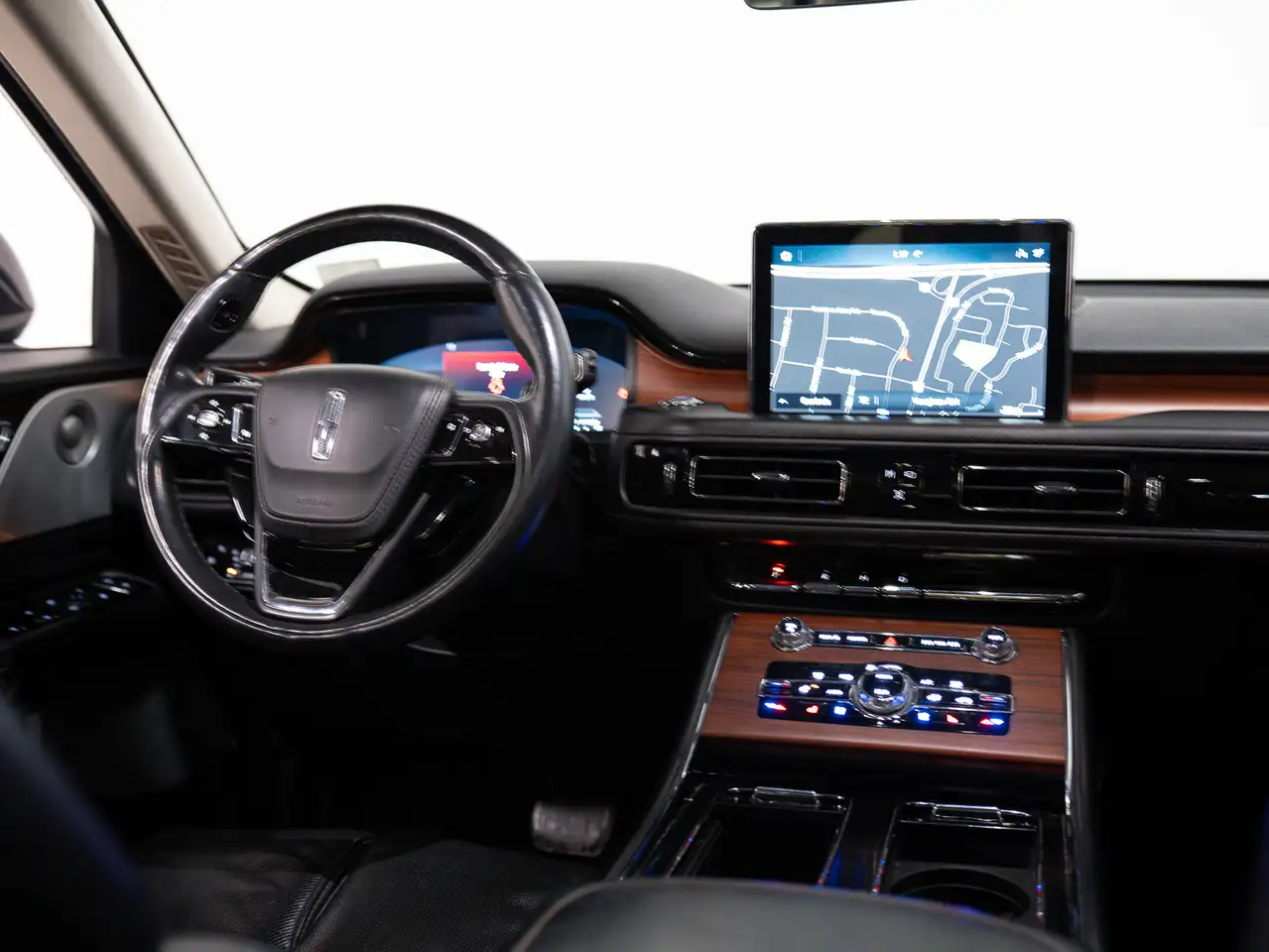 Lincoln Aviator снимка Lincoln Aviator