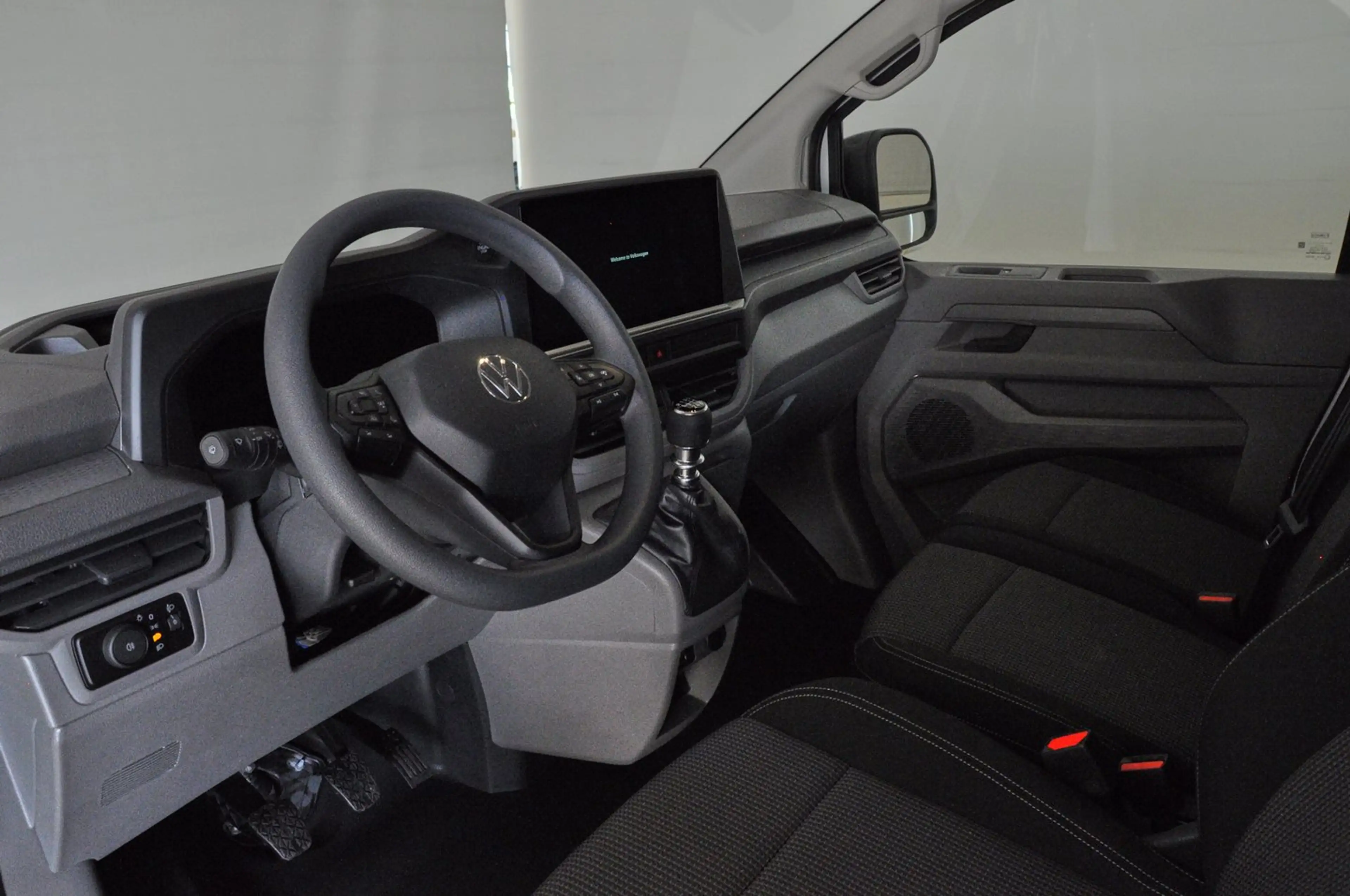 Volkswagen Transporter Kombi TDI — photo 4