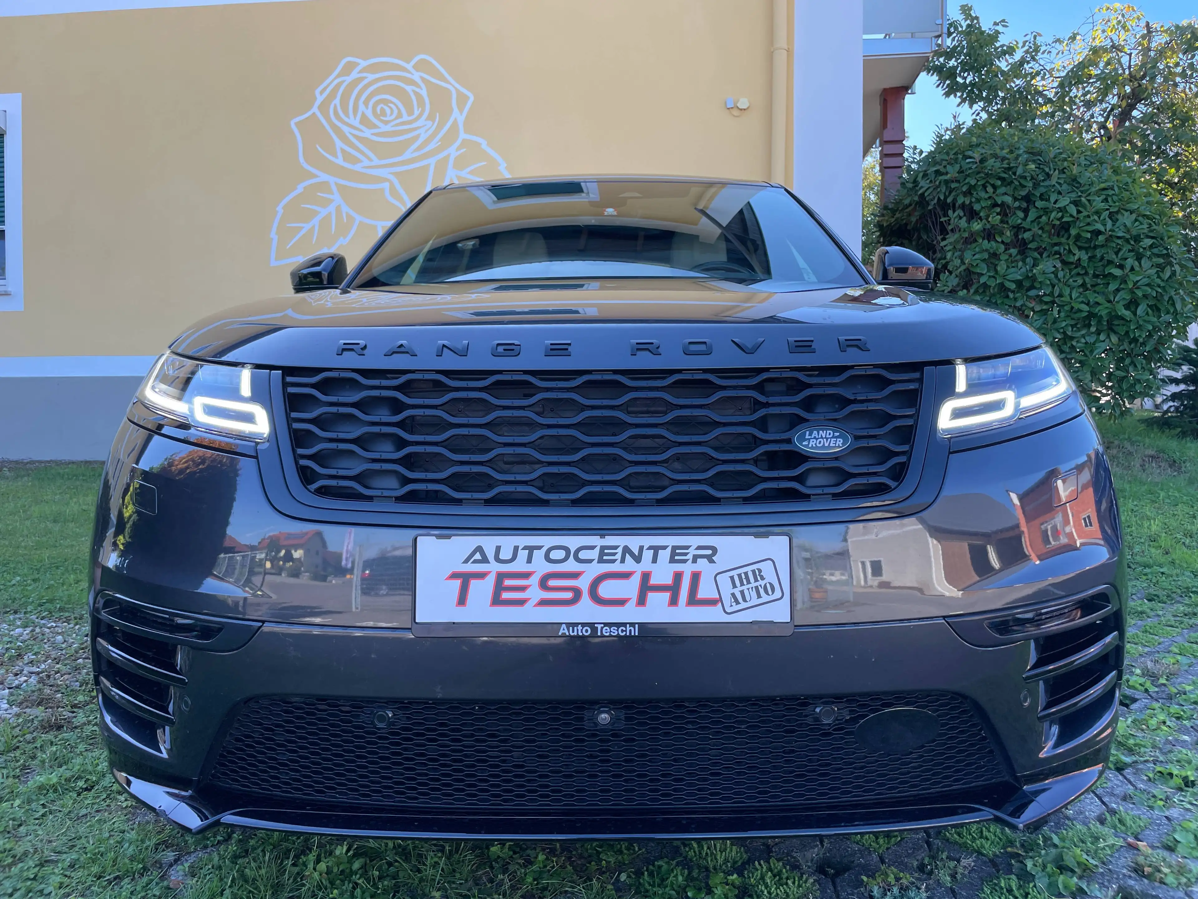 Land Rover Range Rover Velar — photo 4