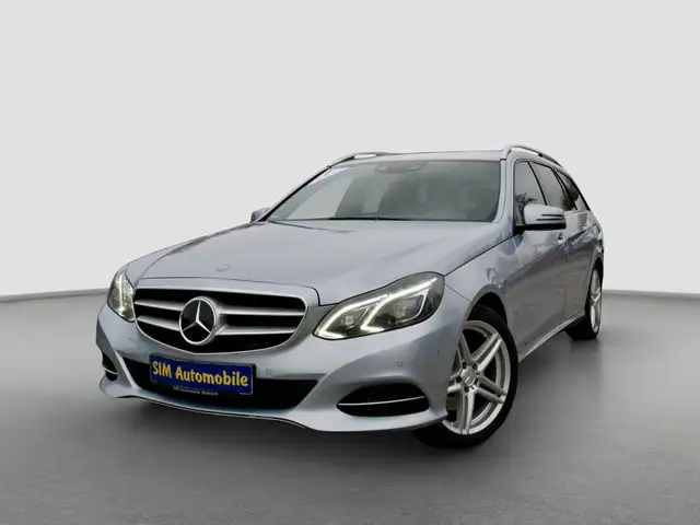Mercedes-Benz E 300 T-ModellBlueTec Hybrid+Distronic+AHK+LED