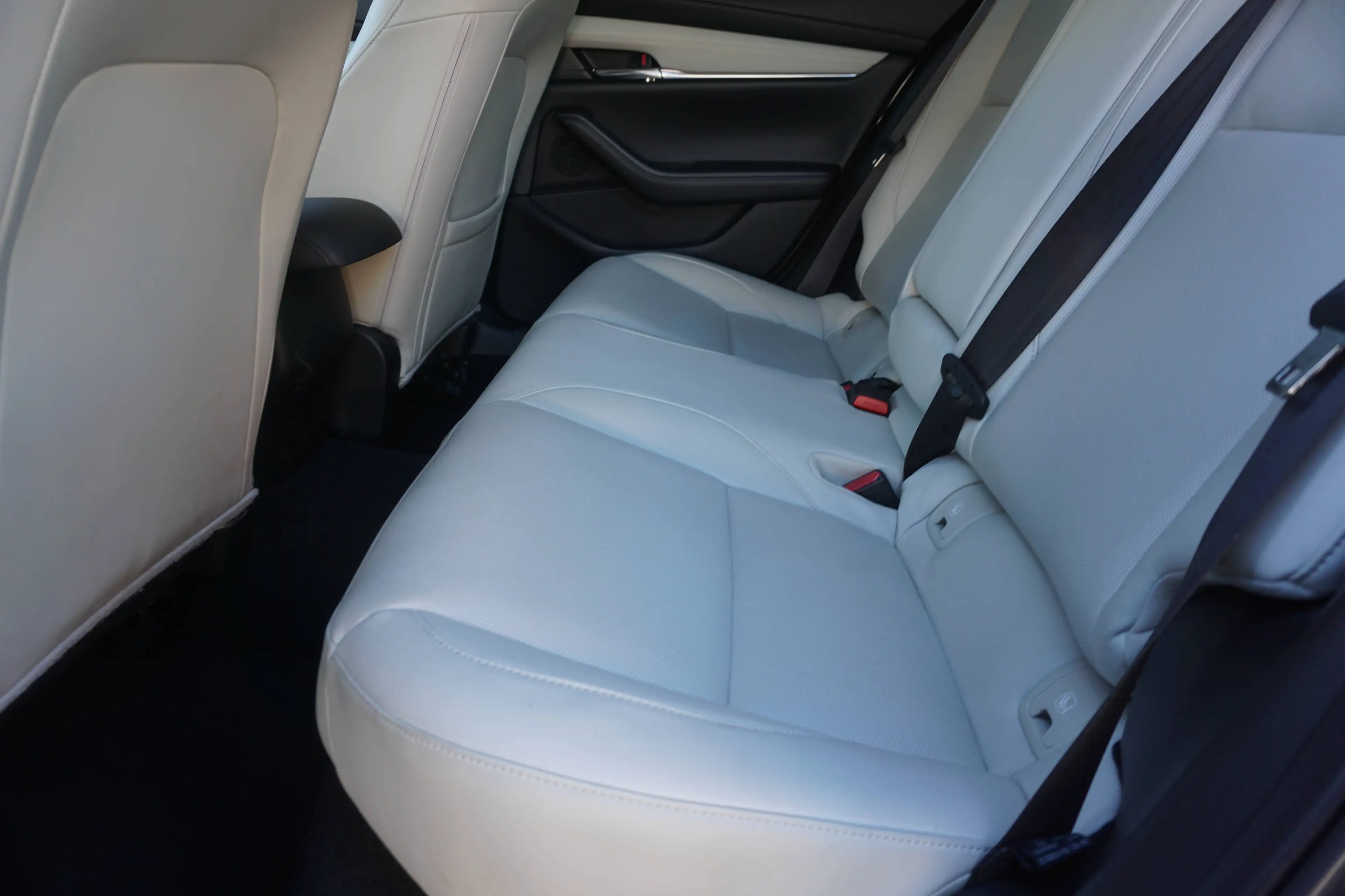 Mazda 3 2.0i e-Skyactiv-X Skydrive Benzine Aut-Head Up-Navi-Leder-Led-360c-Garantie — photo 9