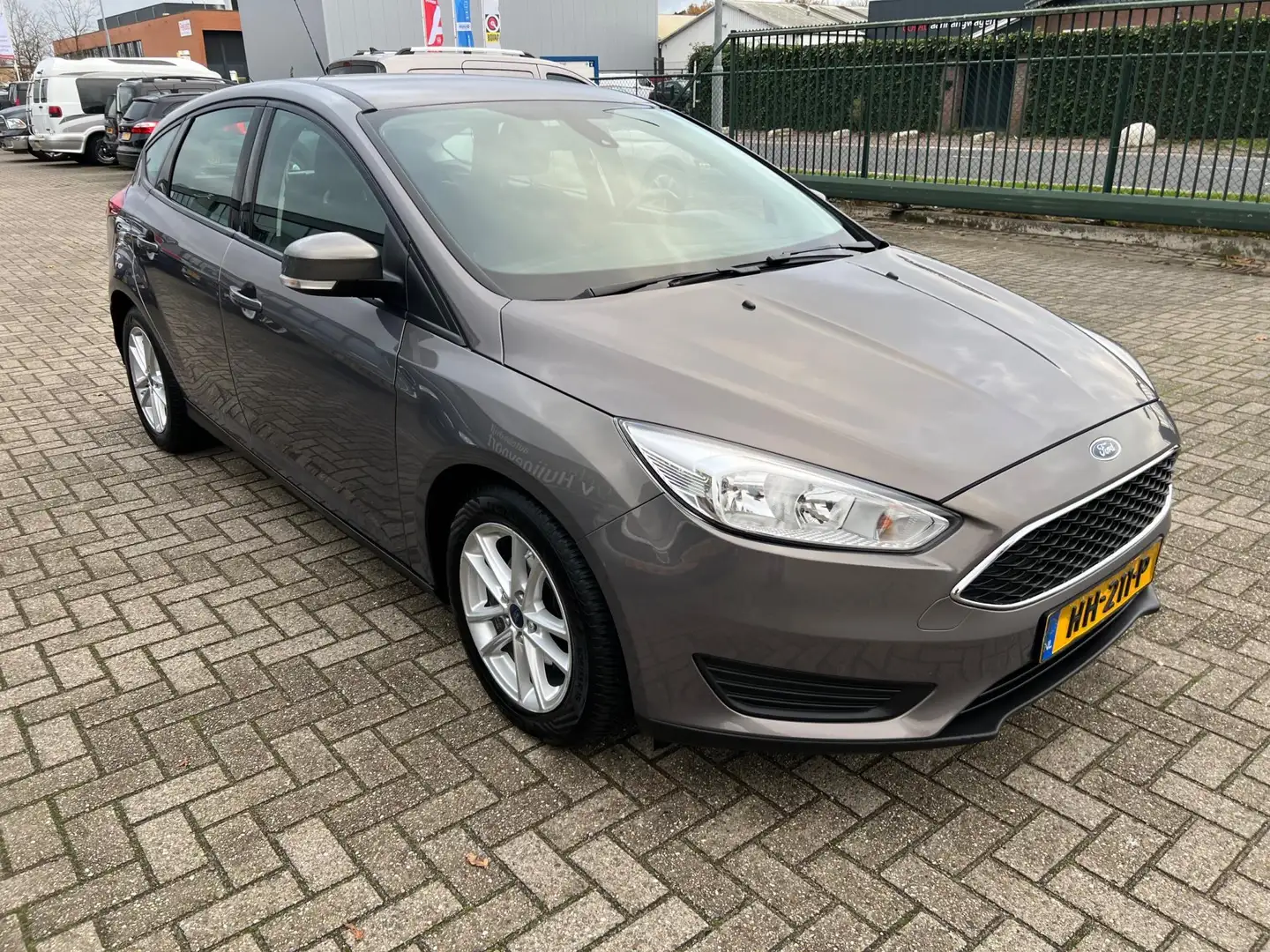 Ford Focus 1.0 Trend Edition Brun - 2
