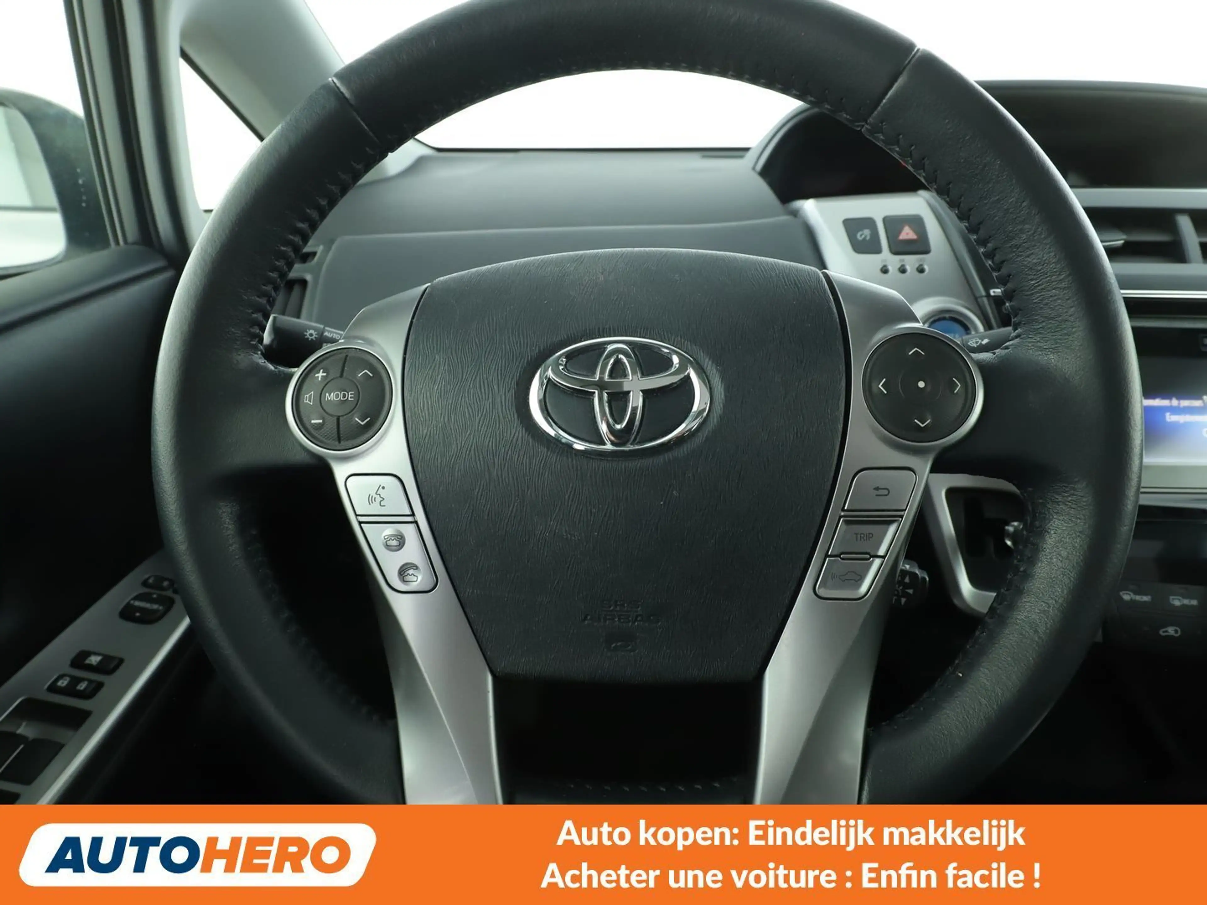 Toyota Prius+ 1.8 Hybrid Dynamic — photo 5