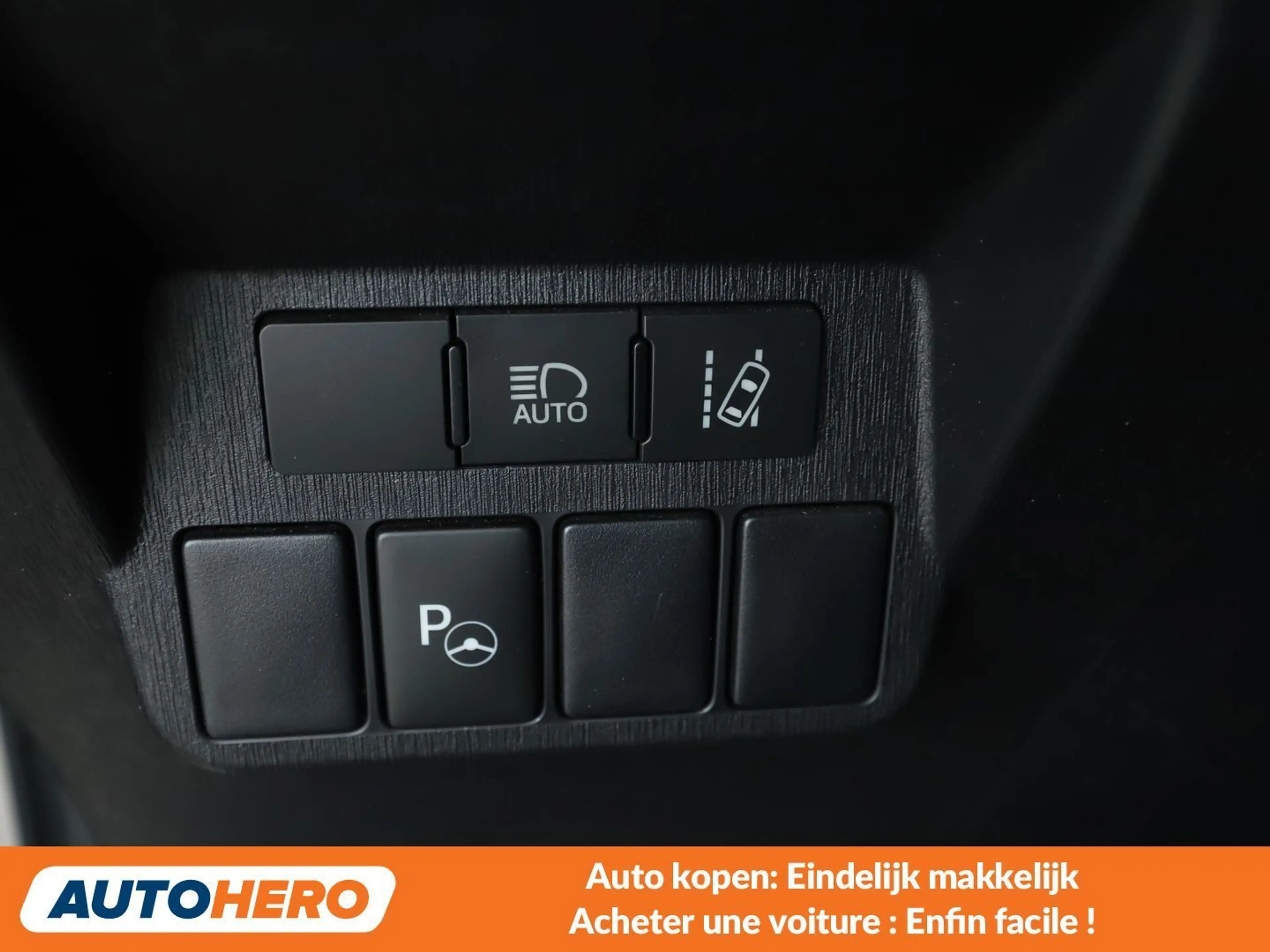 Toyota Prius+ 1.8 Hybrid Dynamic — photo 13