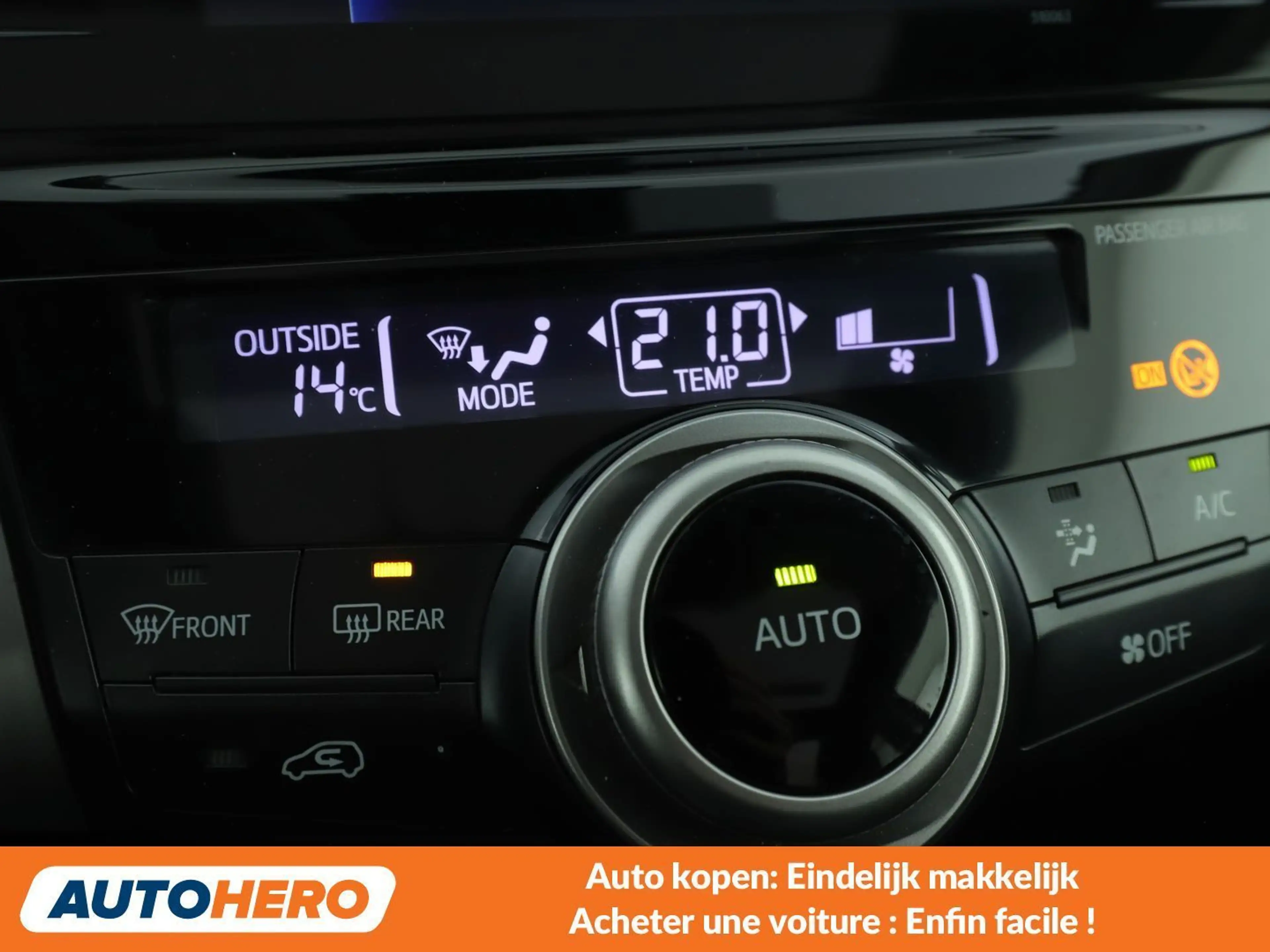 Toyota Prius+ 1.8 Hybrid Dynamic — photo 11