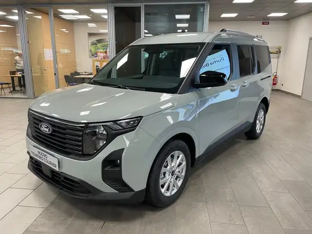 Ford Tourneo Courier TITANIUM 1.0 benzina 125cv VETTURA 5 POSTI, NUOVA!