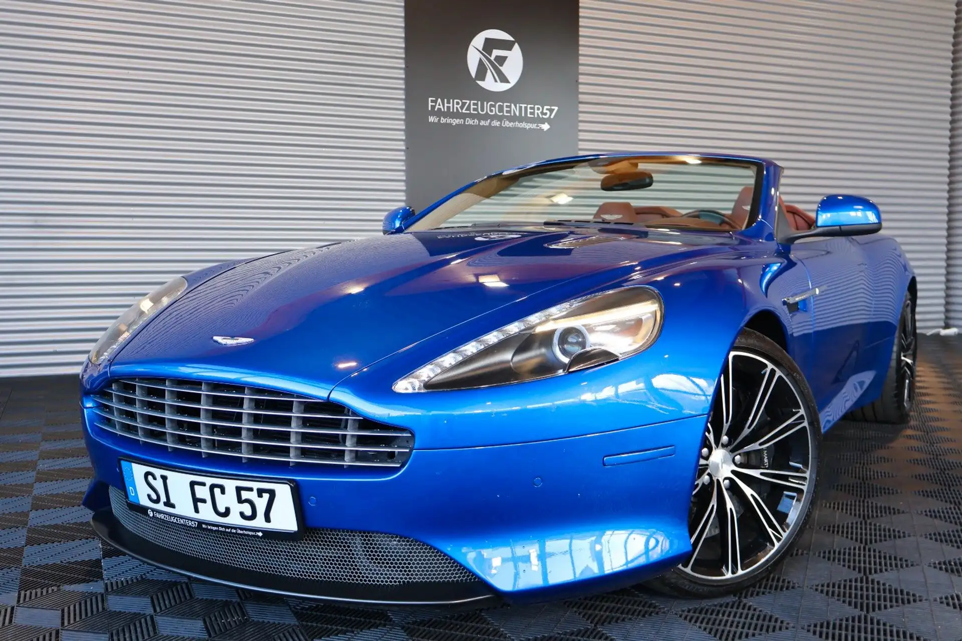 애스턴마틴 DB9 Volante 2015 파랑 사진 1