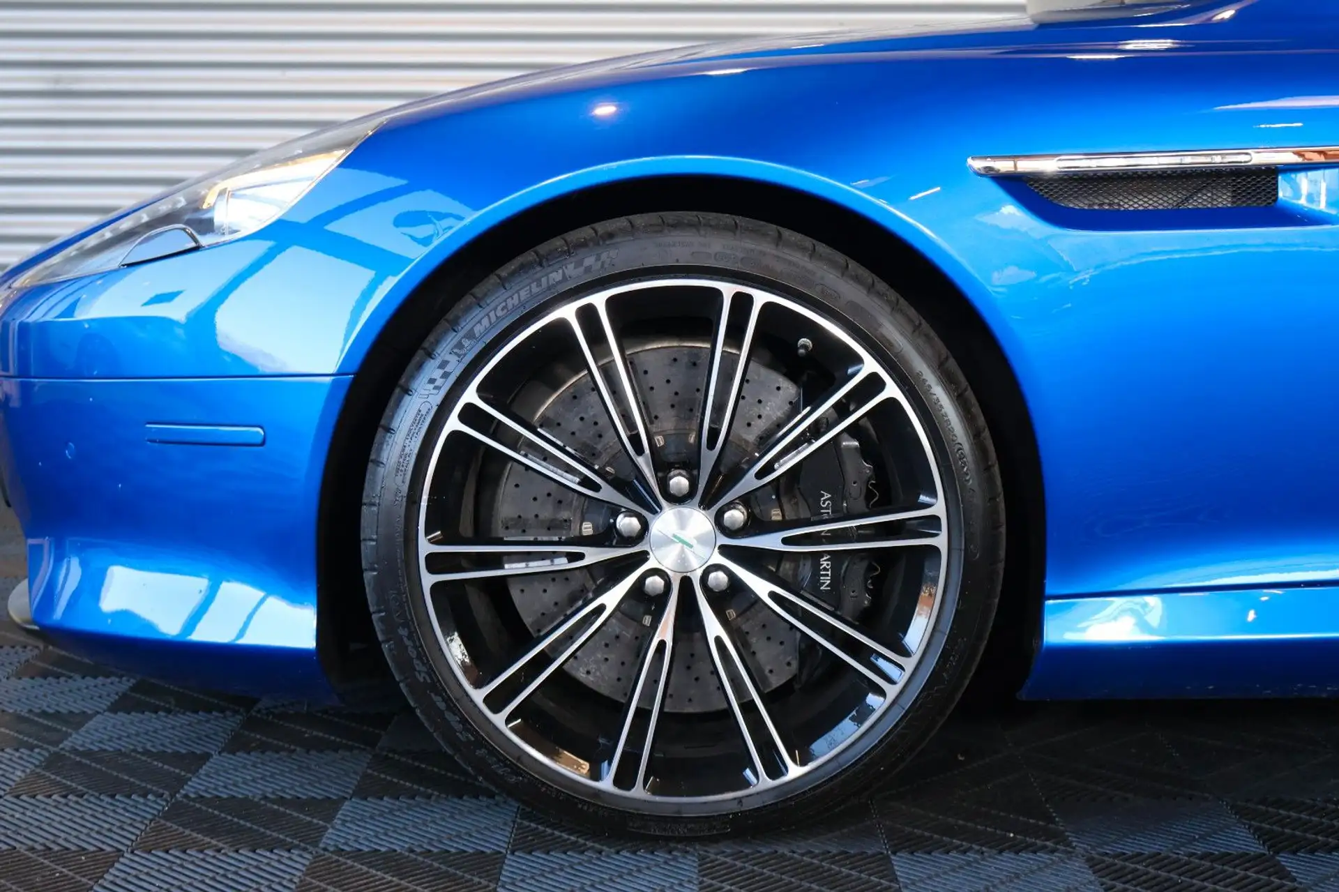 애스턴마틴 DB9 Volante 2015 파랑 사진 3