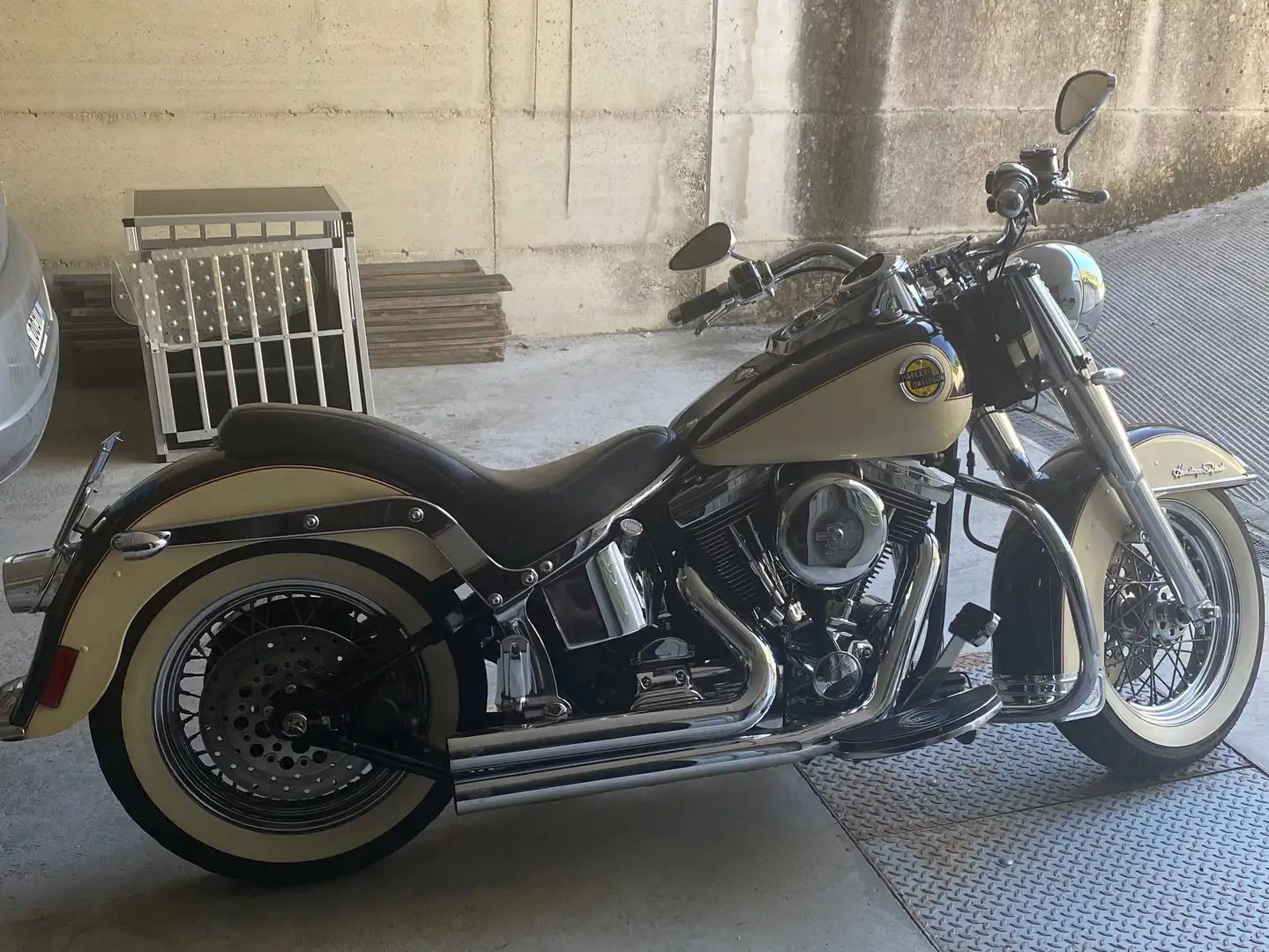 Harley-Davidson Heritage Softail FLSTC, Heritage Softail Daytona Edition Beige - 1