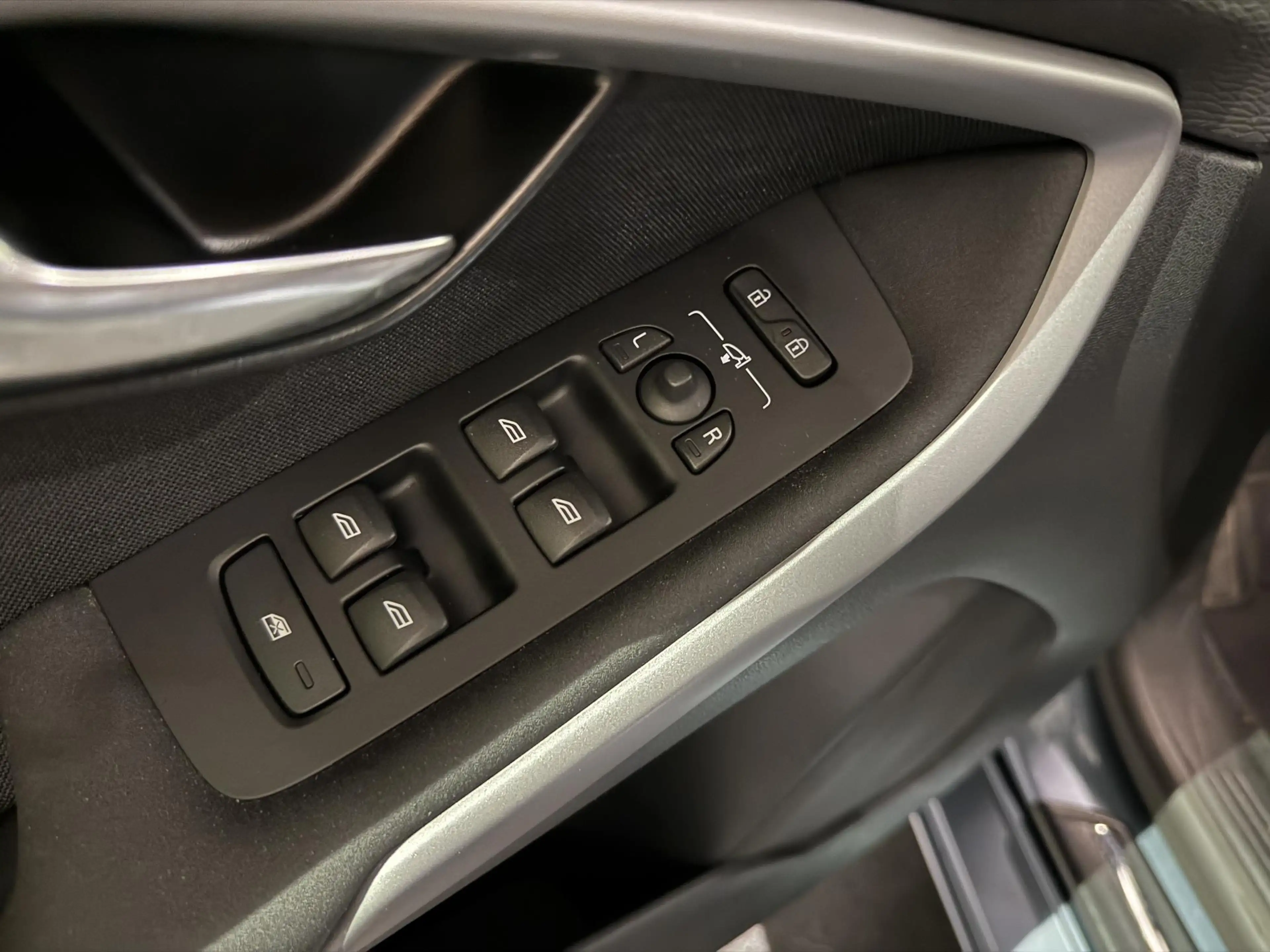 Volvo V40 1.5 T2 Polar automaat navigatie — photo 11