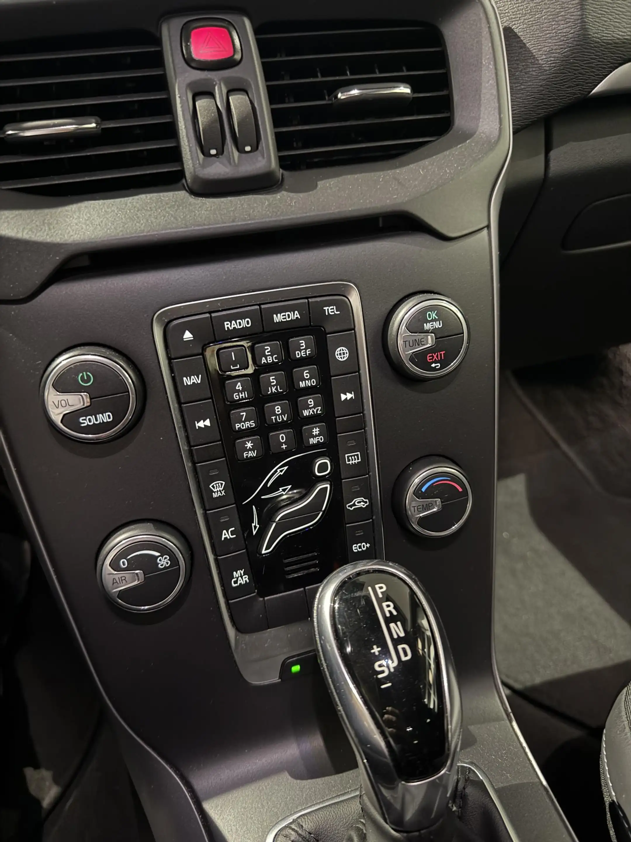 Volvo V40 1.5 T2 Polar automaat navigatie — photo 13