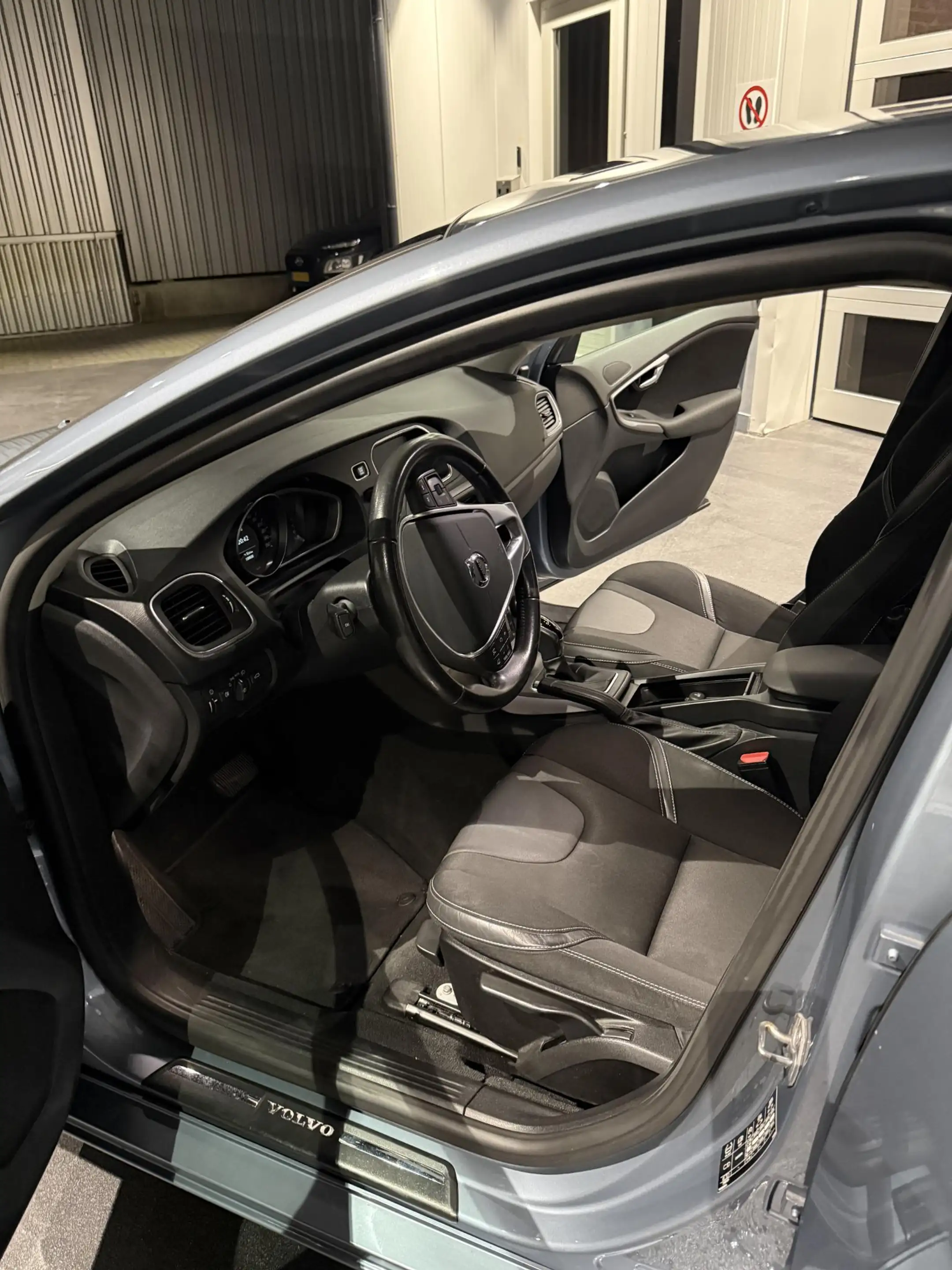 Volvo V40 1.5 T2 Polar automaat navigatie — photo 9