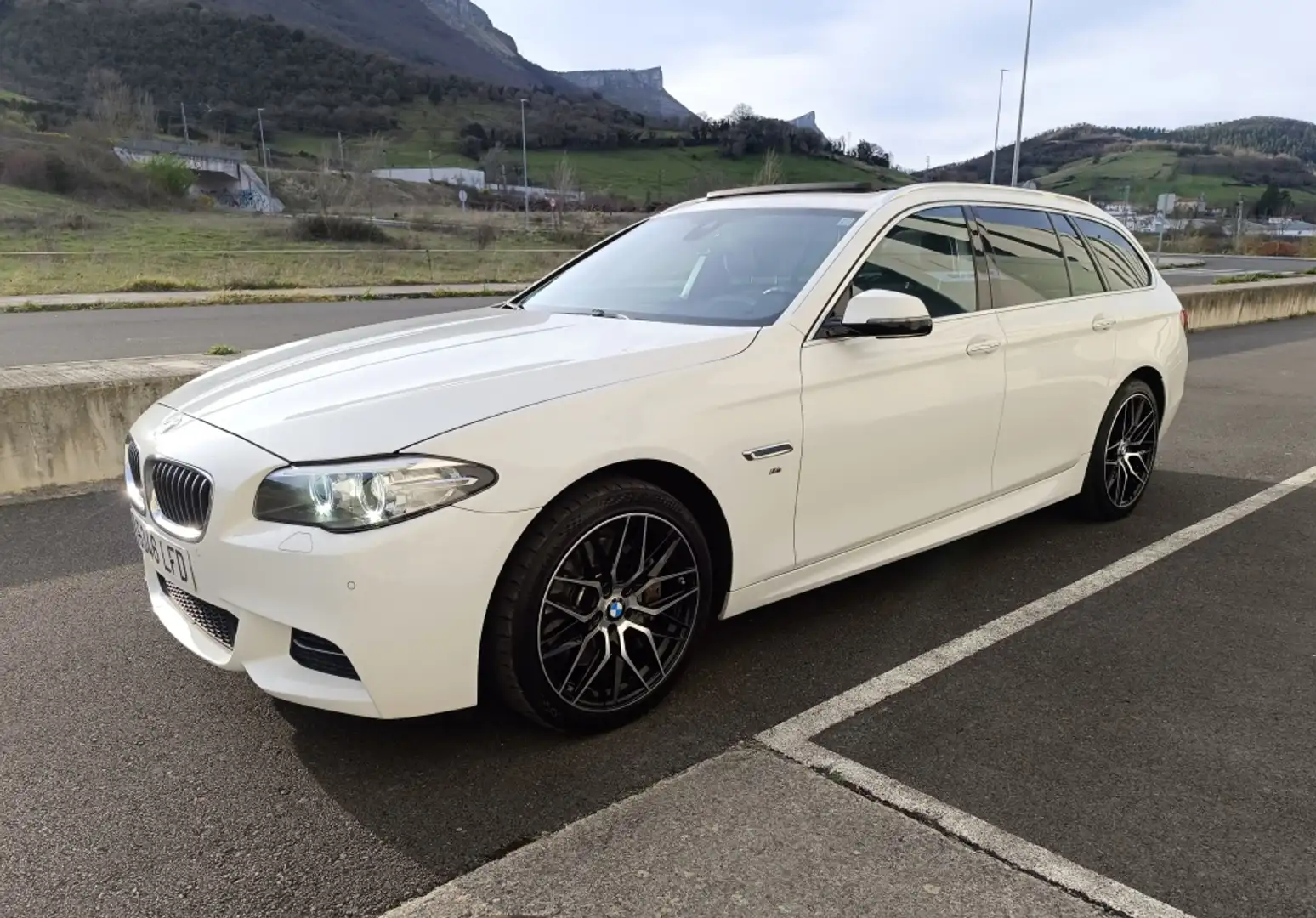 BMW 530 530dA Touring xDrive Bianco - 1