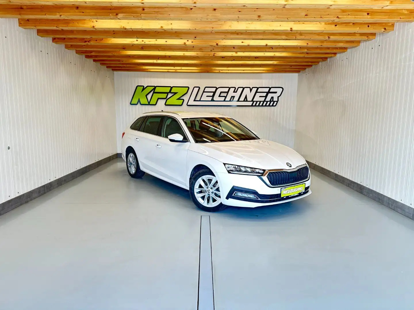 Skoda Octavia Combi 2,0 TDI DSG "NAVI*ACC*SITZH*HEADUP" Weiß - 1