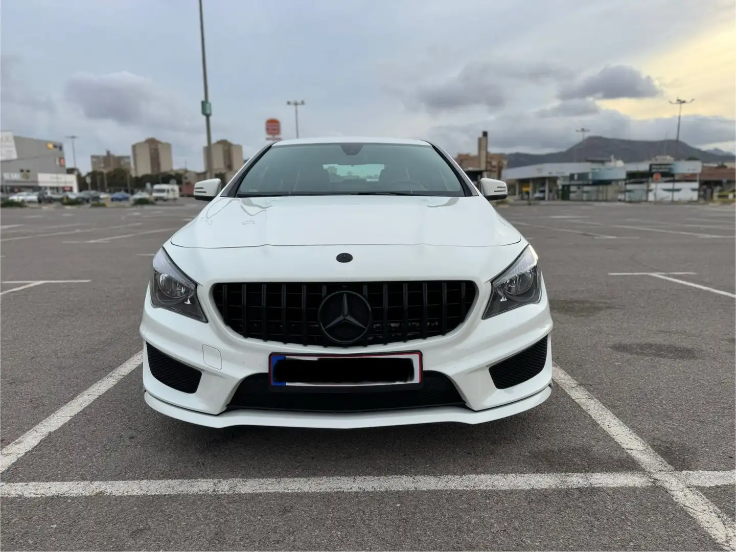 Mercedes-Benz CLA 180 CLA 180 7G-DCT Blanco - 1