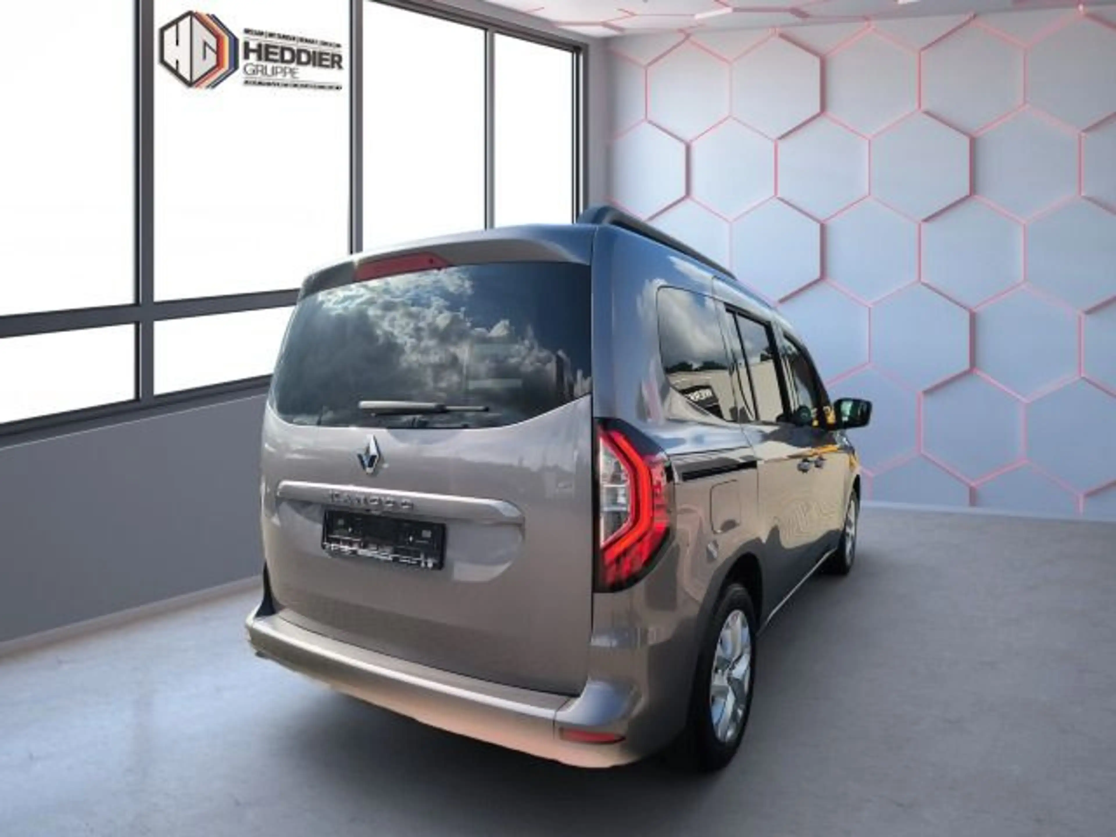 Renault Kangoo III 1.3 TCe130 Techno EDC Automatik*NAVI* — photo 3