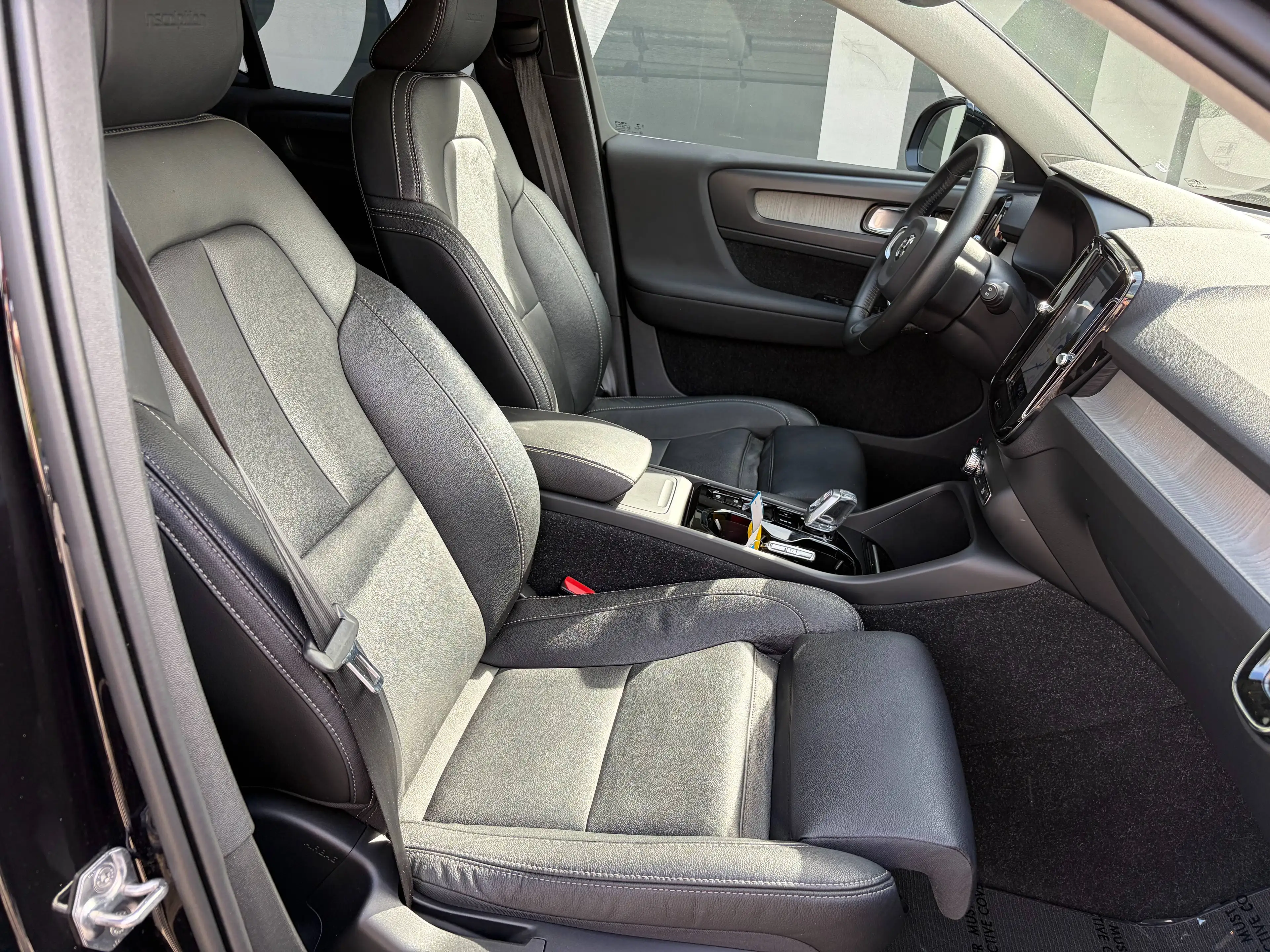 Volvo XC40 XC40 2.0 D4 AWD Inscription Geartronic — photo 8