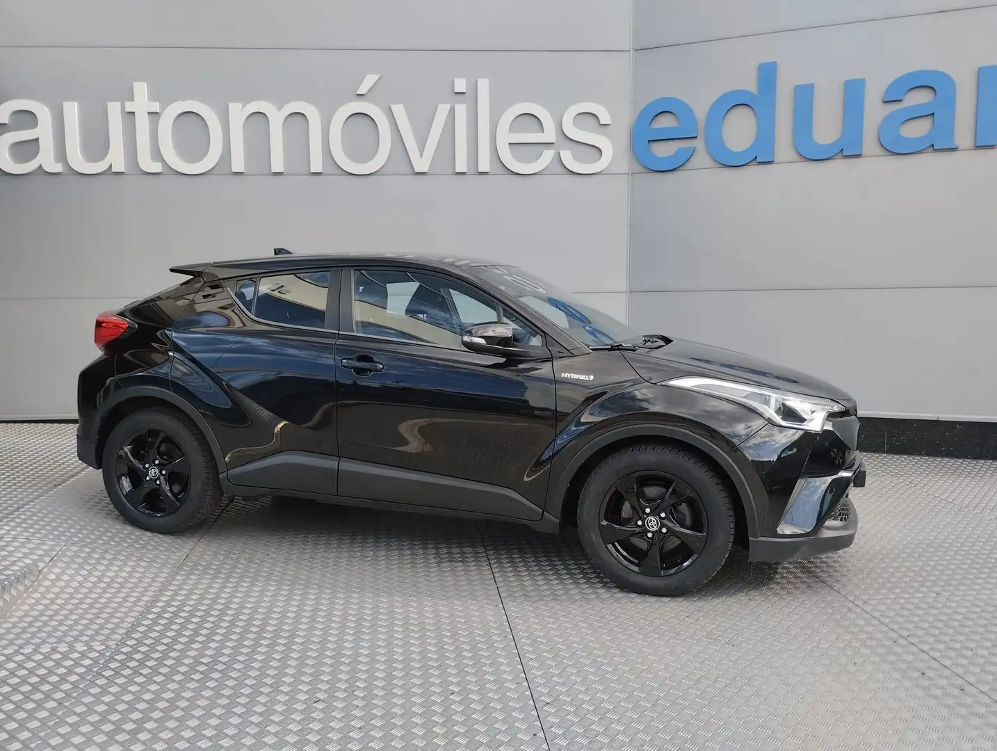 Toyota C-HR 1.8 125cv Active Negro - 1