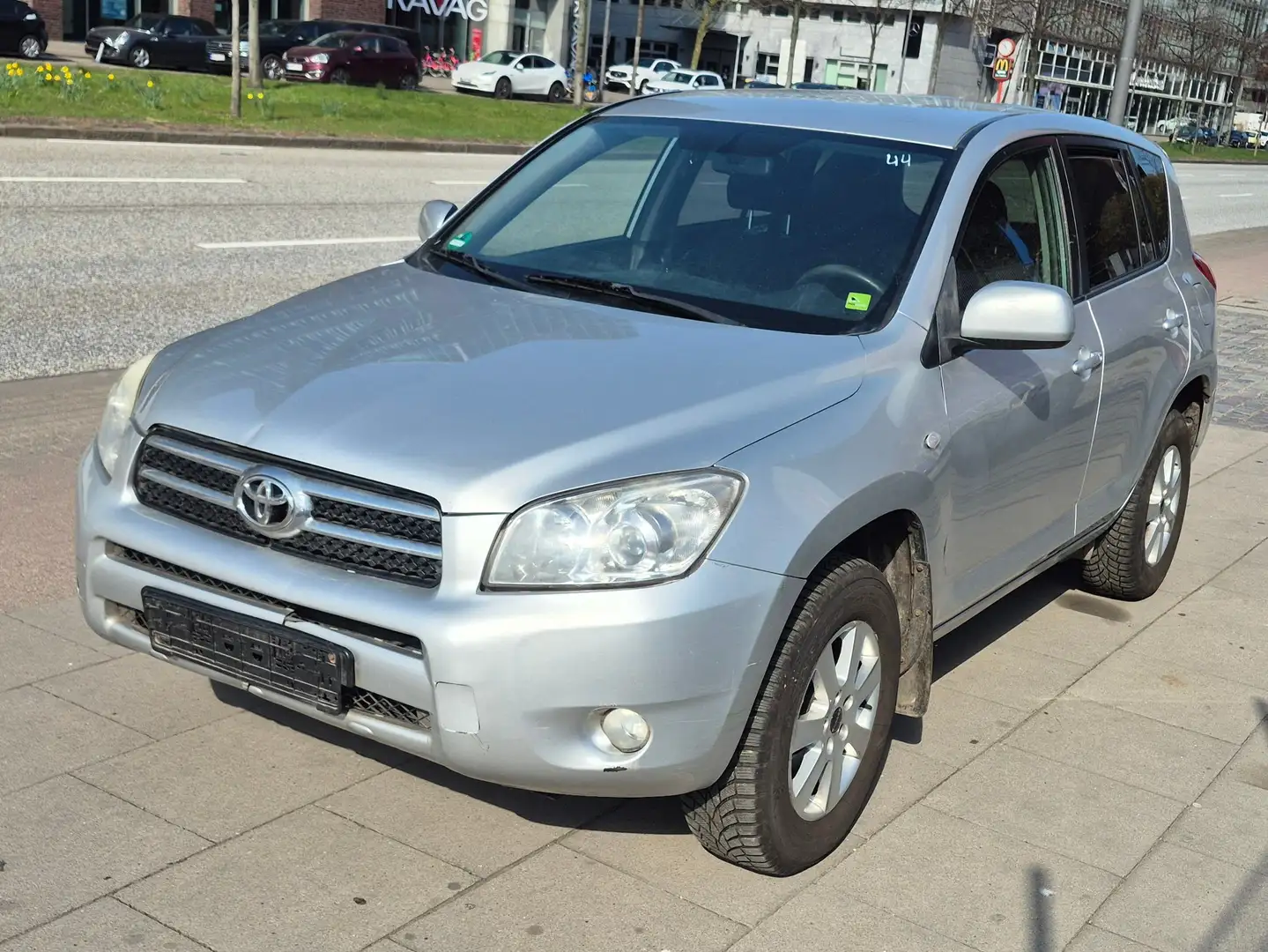 Toyota RAV 4 Cross Sport Grau - 1