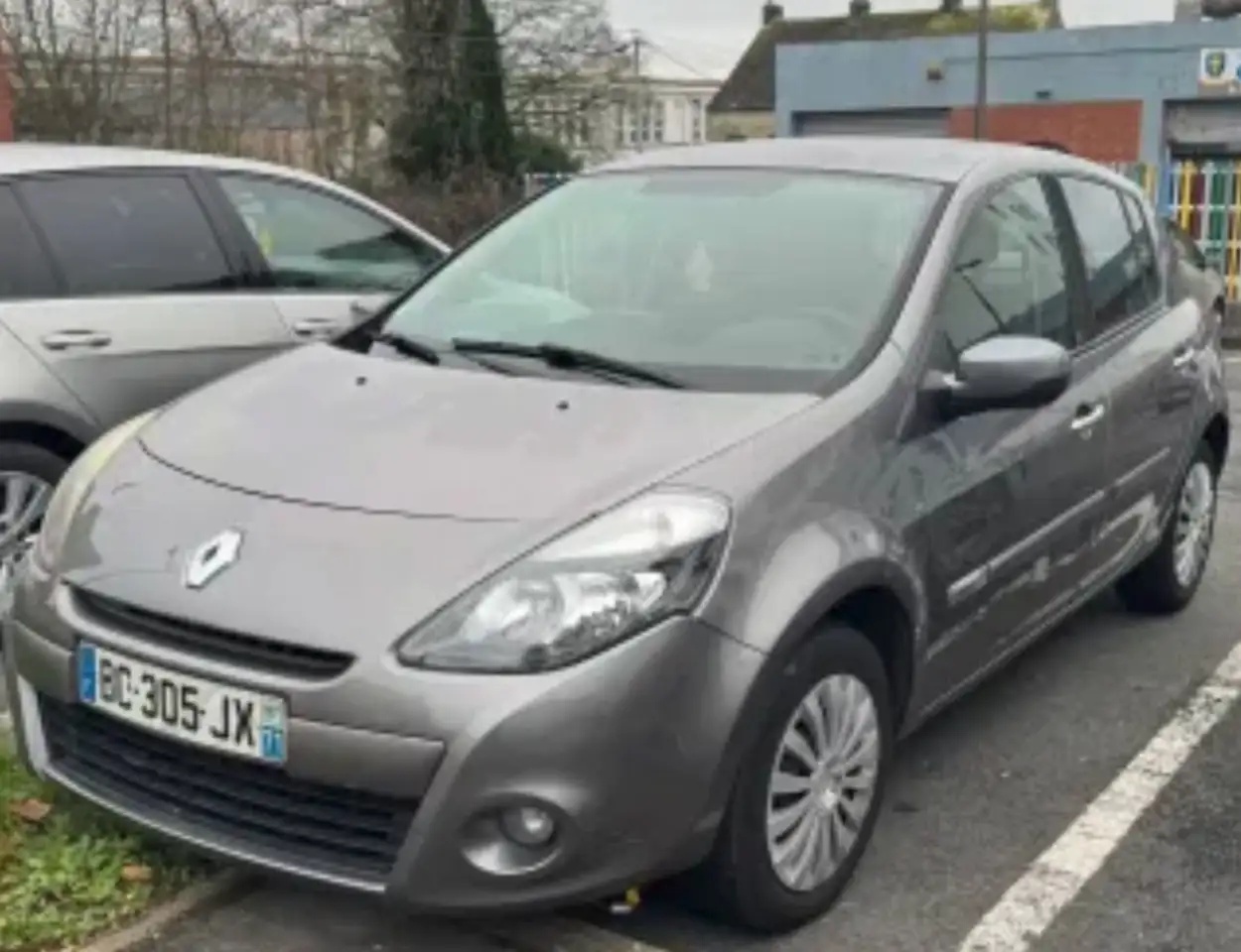 Renault Clio III dCi 85 eco2 Dynamique TomTom