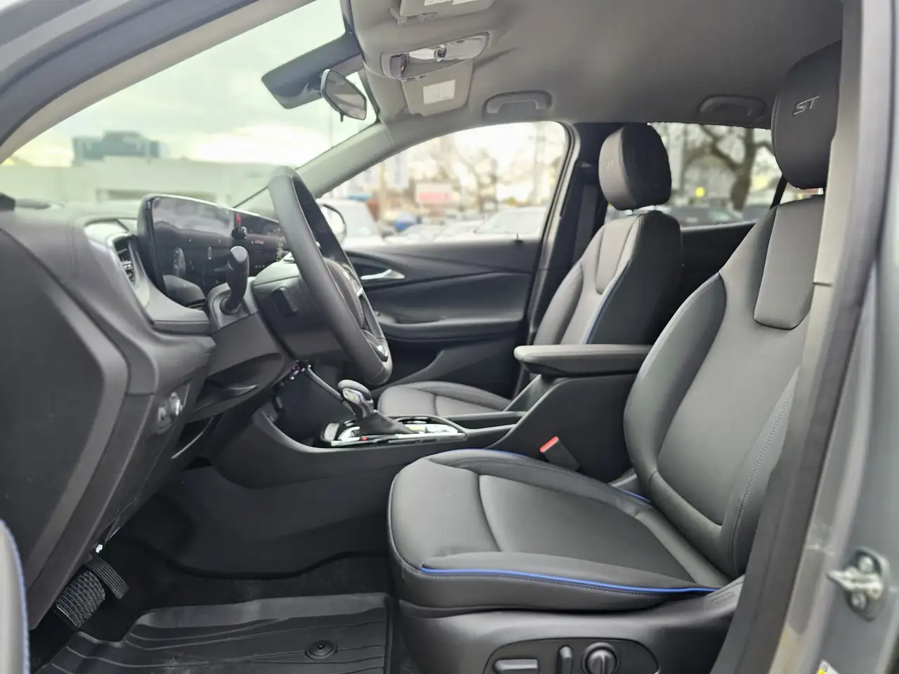 Buick Encore снимка Buick Encore