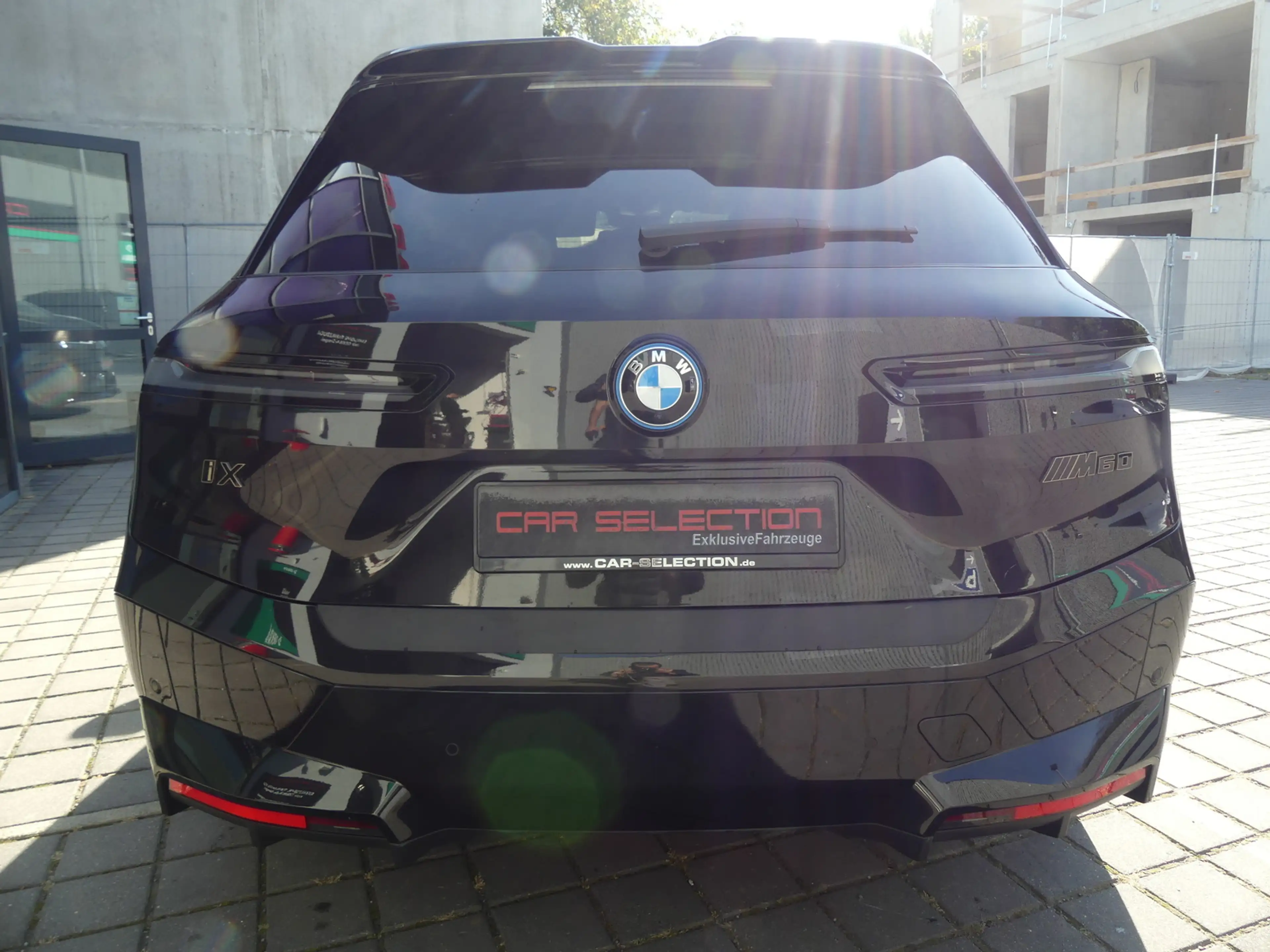 BMW iX M60 22ZOLL PANO/B&W/SOFT/AHK/LASER — photo 15