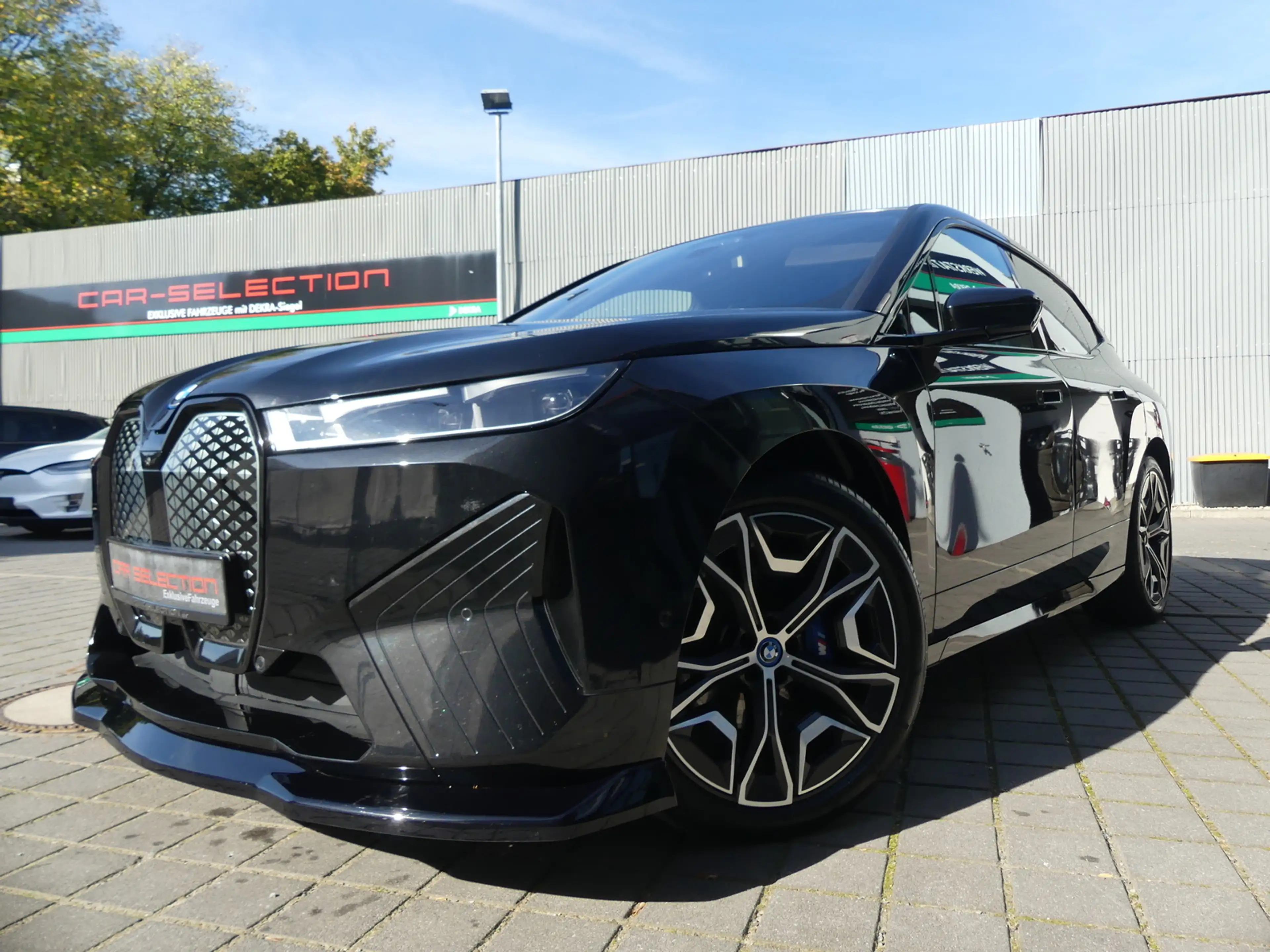 BMW iX M60 22ZOLL PANO/B&W/SOFT/AHK/LASER — photo 2