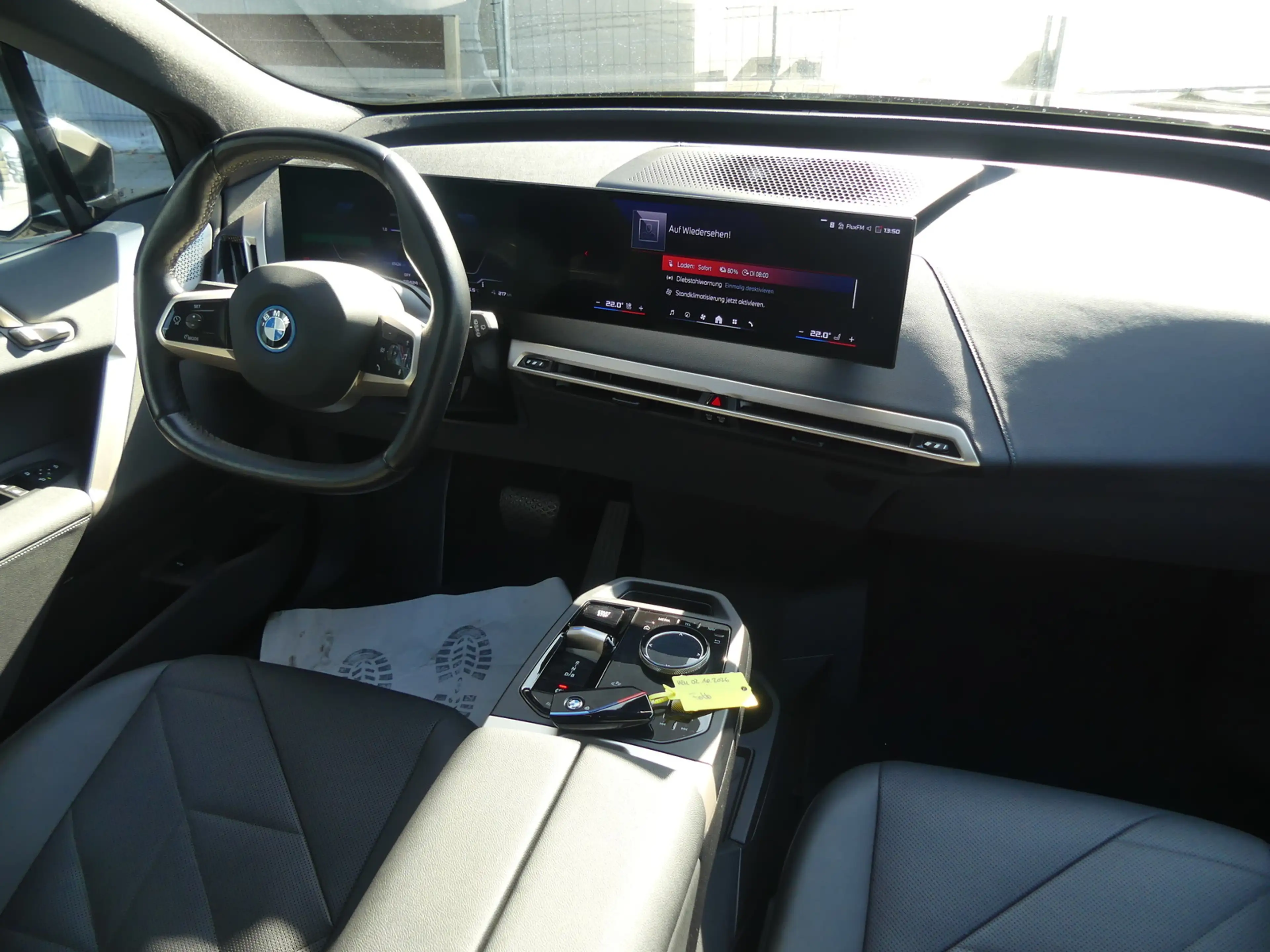 BMW iX M60 22ZOLL PANO/B&W/SOFT/AHK/LASER — photo 4