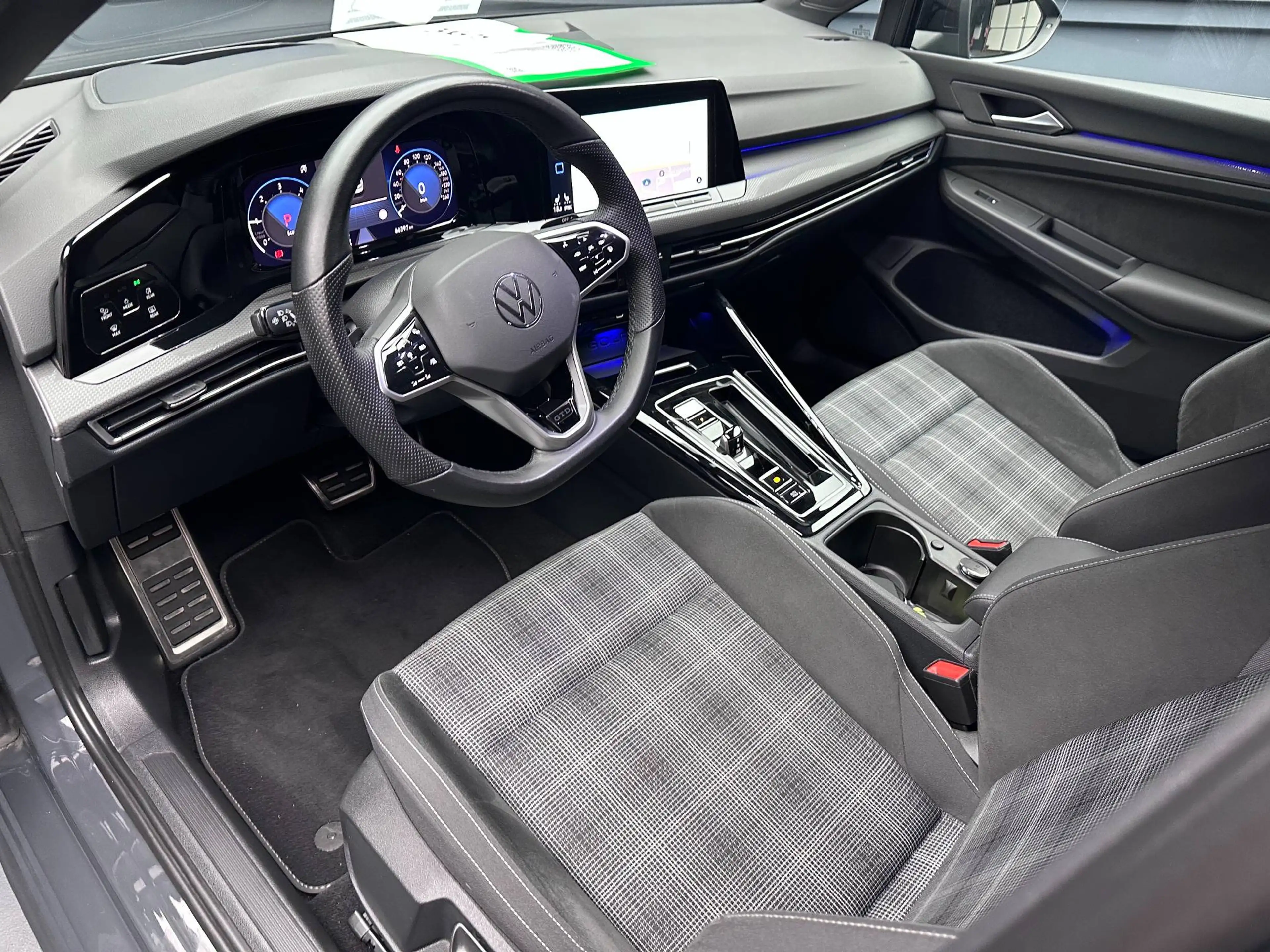 Volkswagen Golf GTD Black Style*Standhzg*HuD*DCC*KAMERA*.Matirx-IQ.Light* — photo 15
