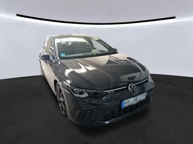 Volkswagen Golf view 2