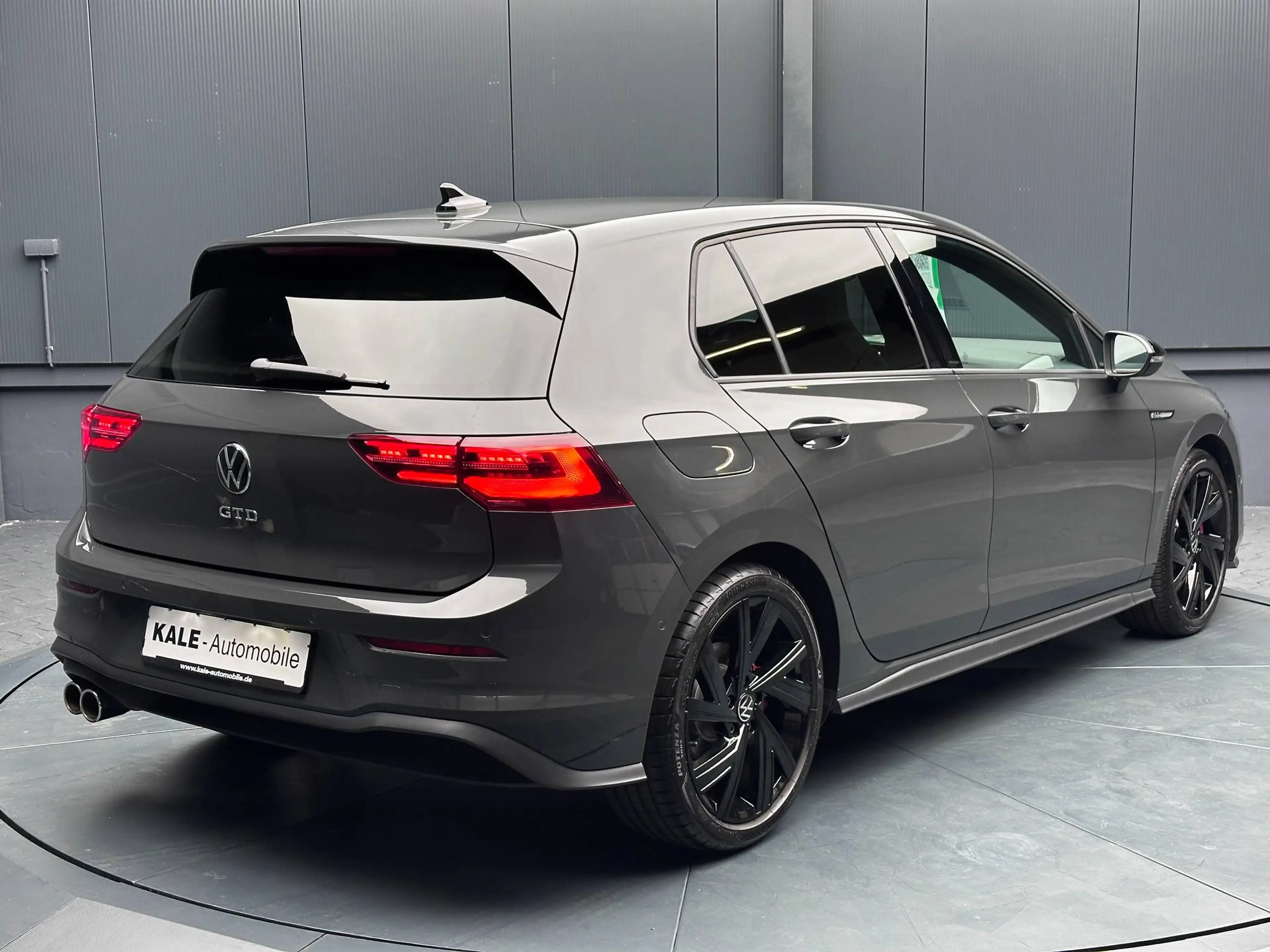 Volkswagen Golf GTD Black Style*Standhzg*HuD*DCC*KAMERA*.Matirx-IQ.Light* — photo 5