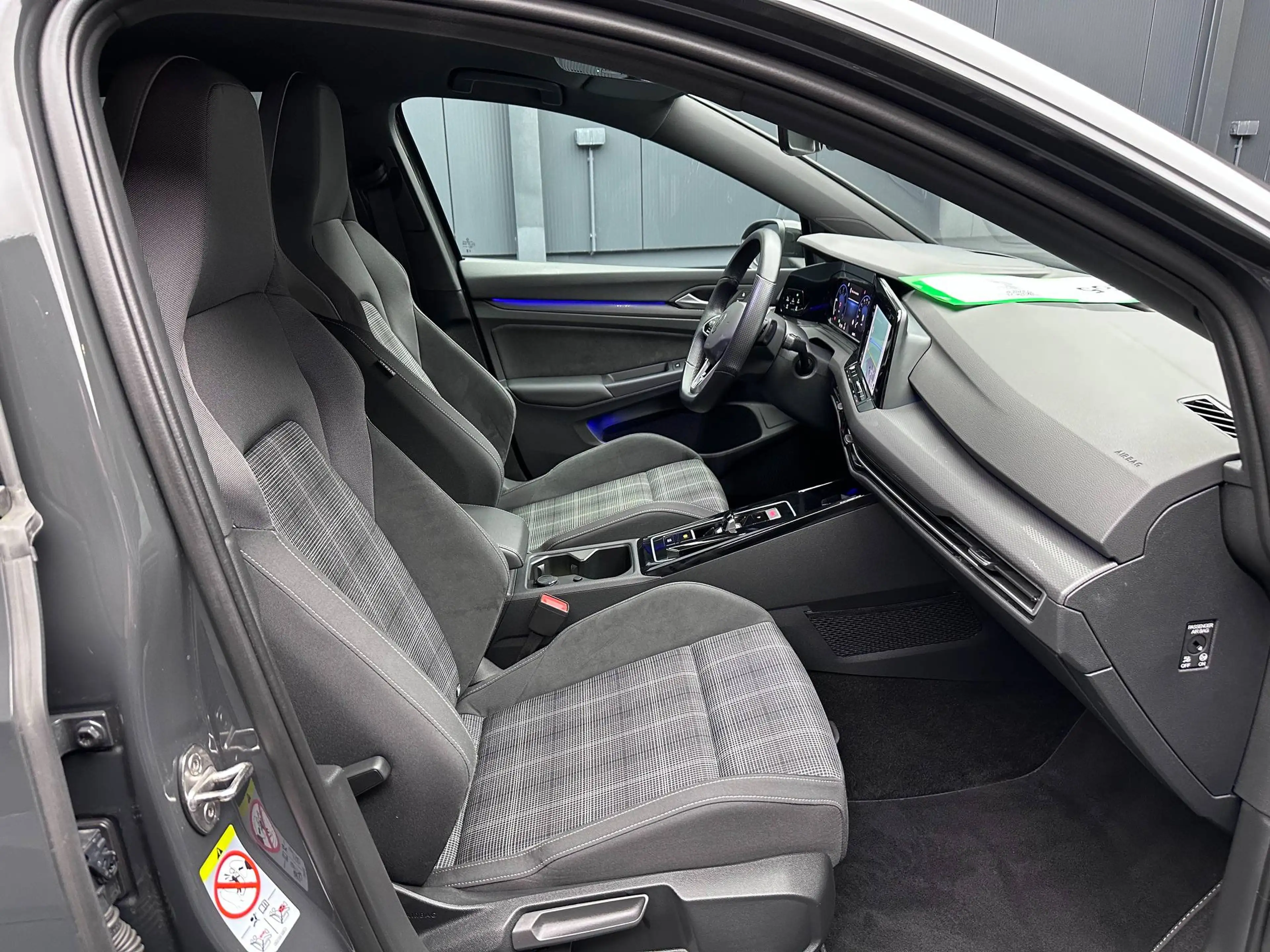 Volkswagen Golf GTD Black Style*Standhzg*HuD*DCC*KAMERA*.Matirx-IQ.Light* — photo 10