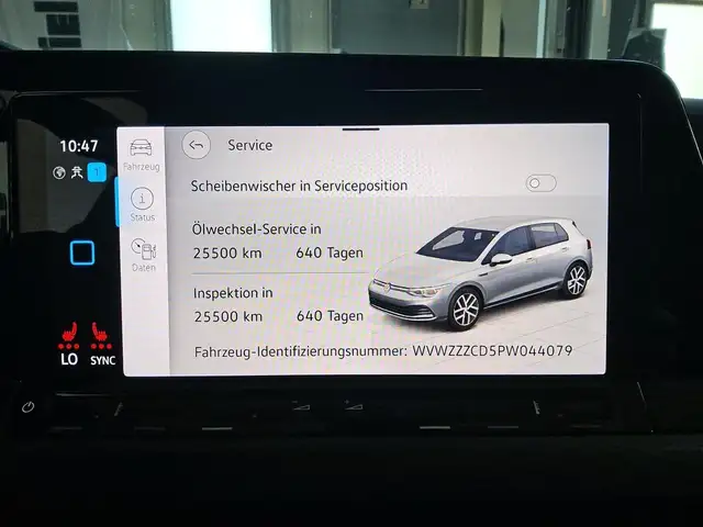 Volkswagen Golf view 9