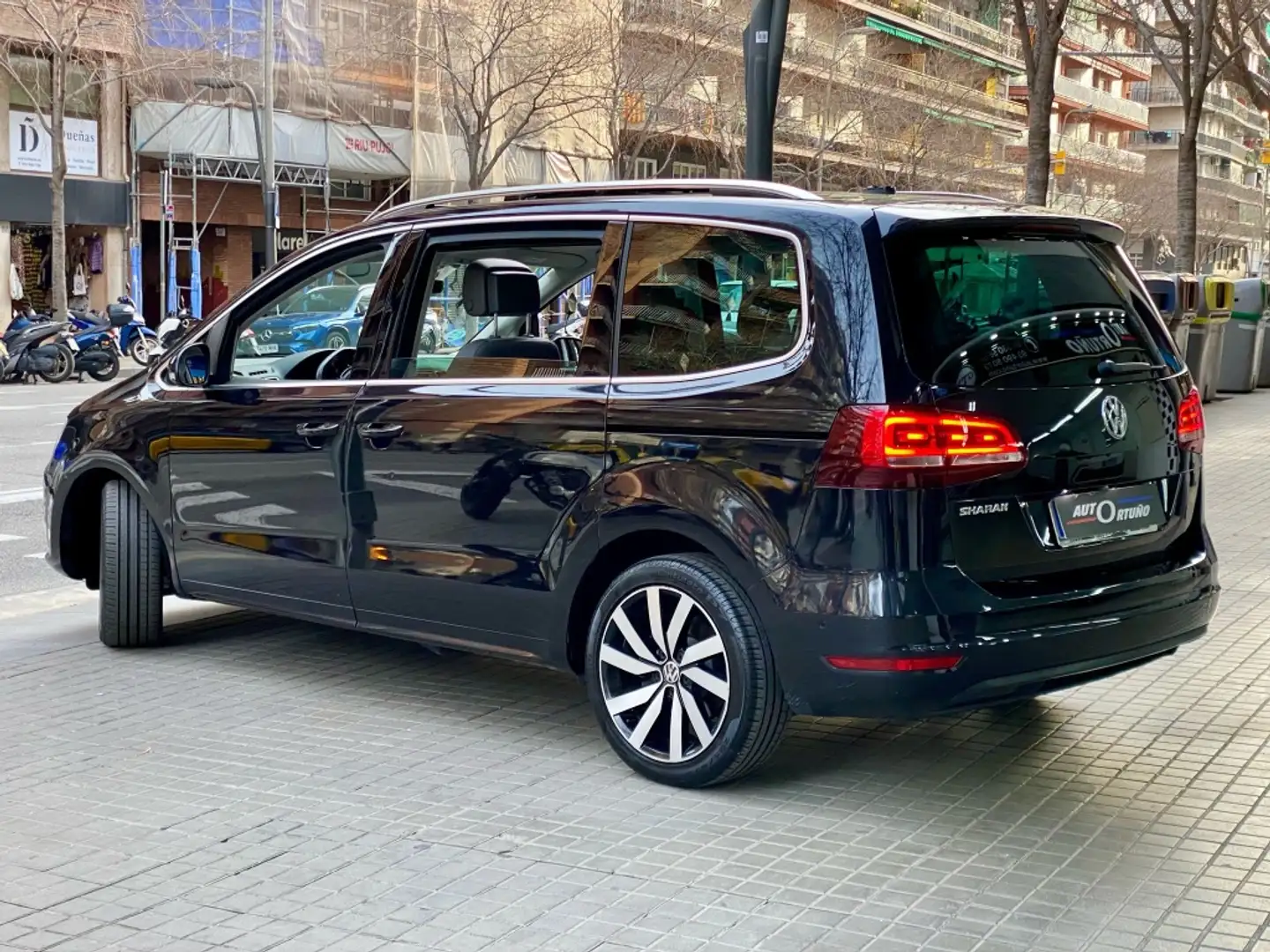 Volkswagen Sharan 2.0TDI Sport DSG 130kW Noir - 2