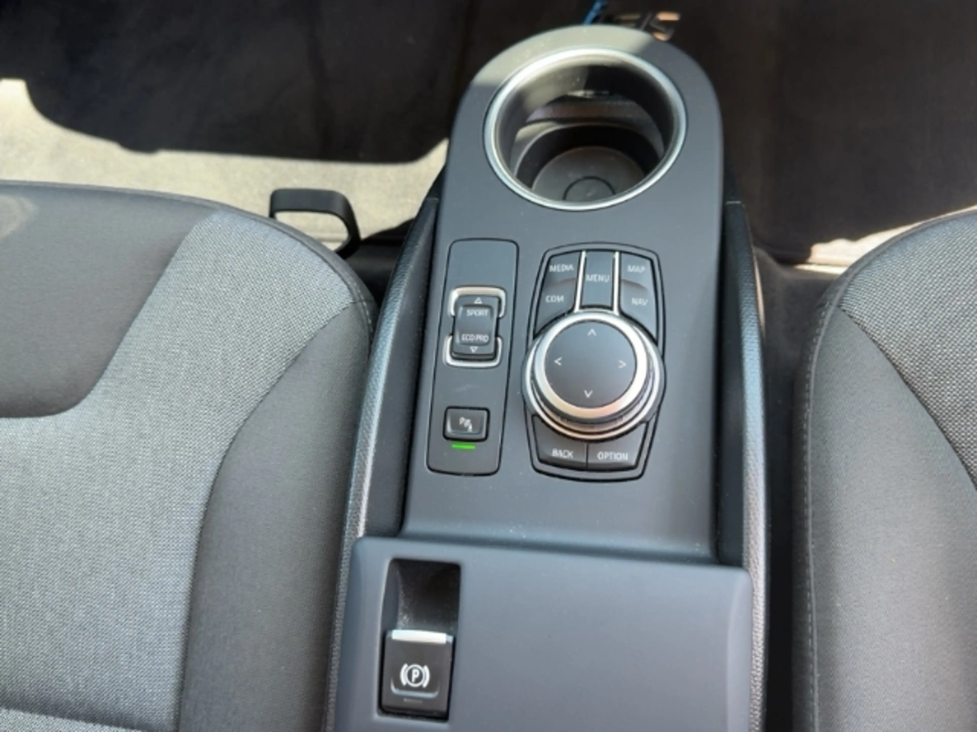 BMW i3 S 120Ah Navi LED Blendfreies Fernl. Dyn. Kurvenlic — photo 12