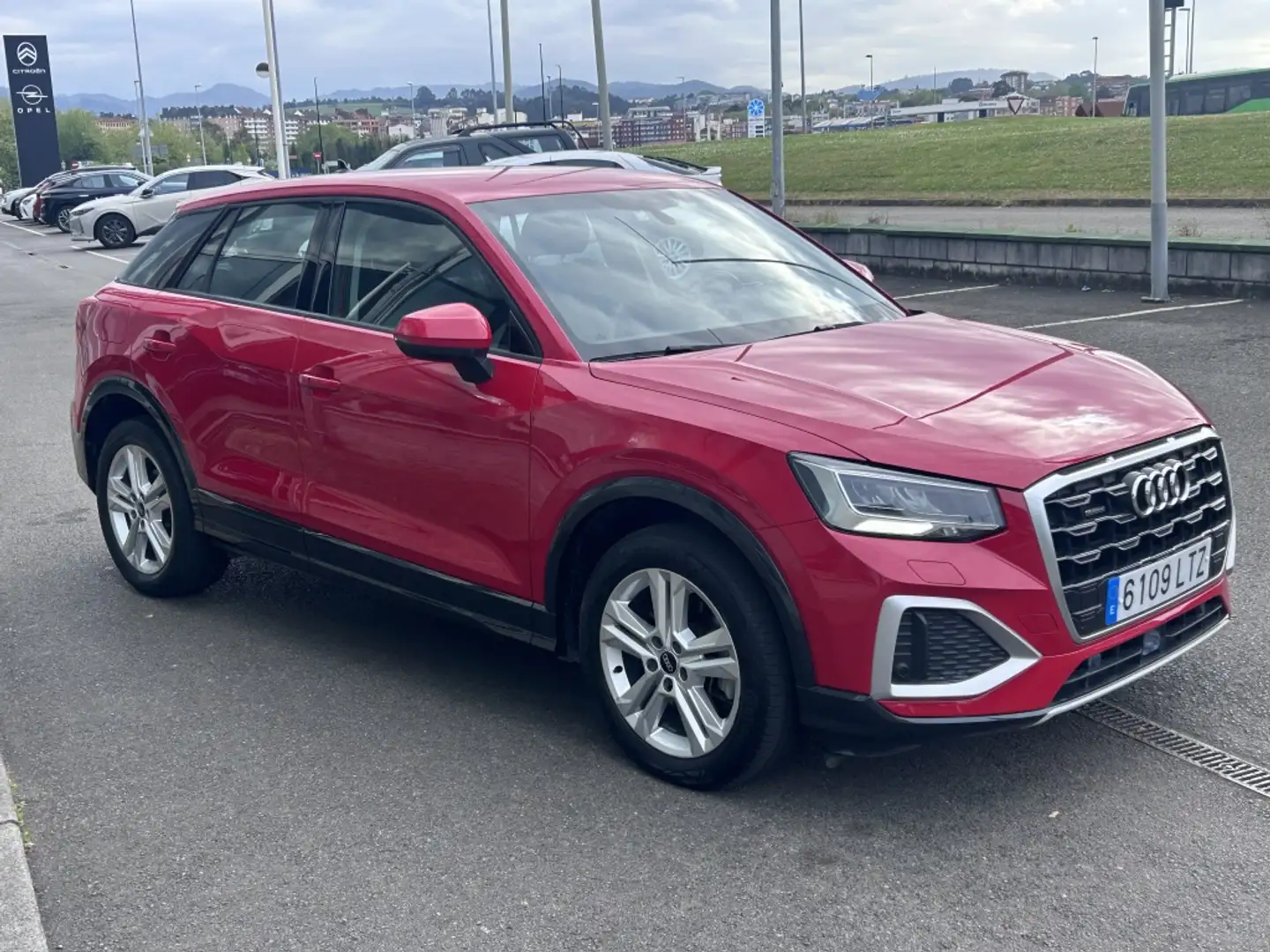 Audi Q2 35 TDI Advanced quattro S tronic 110kW Rojo - 2