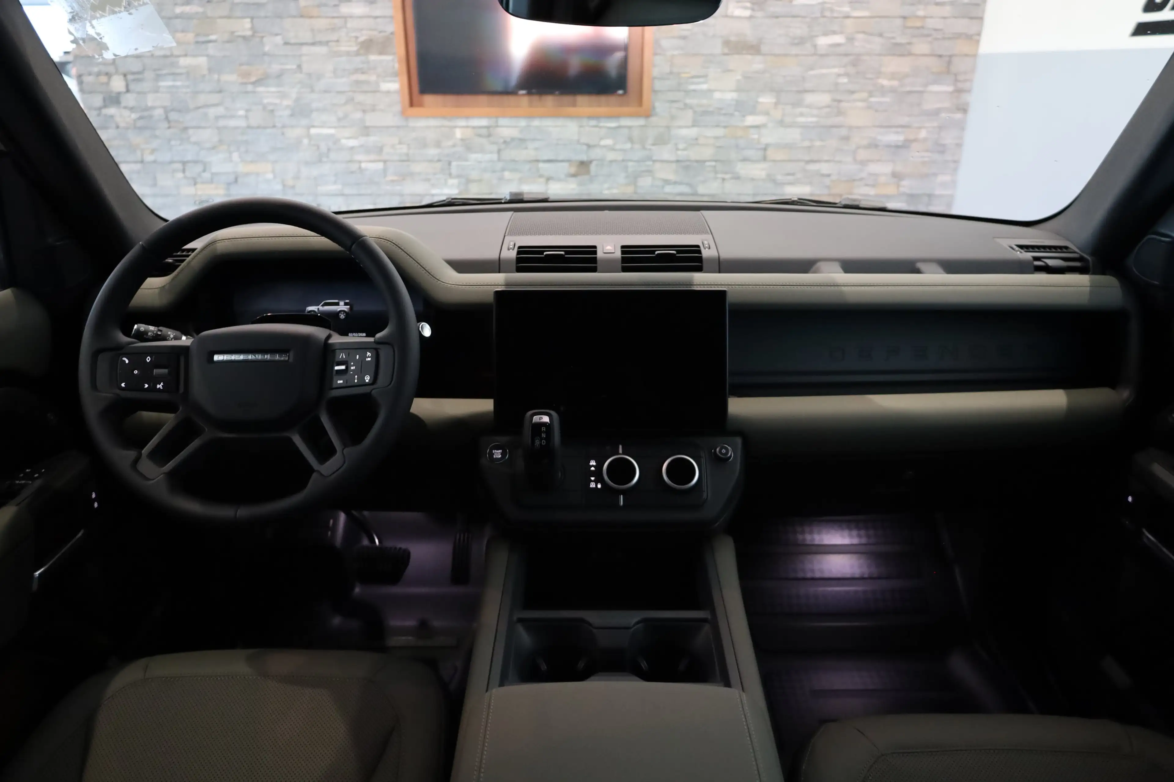 Land Rover Defender D200 X-Dynamic SE 3.0 — photo 7
