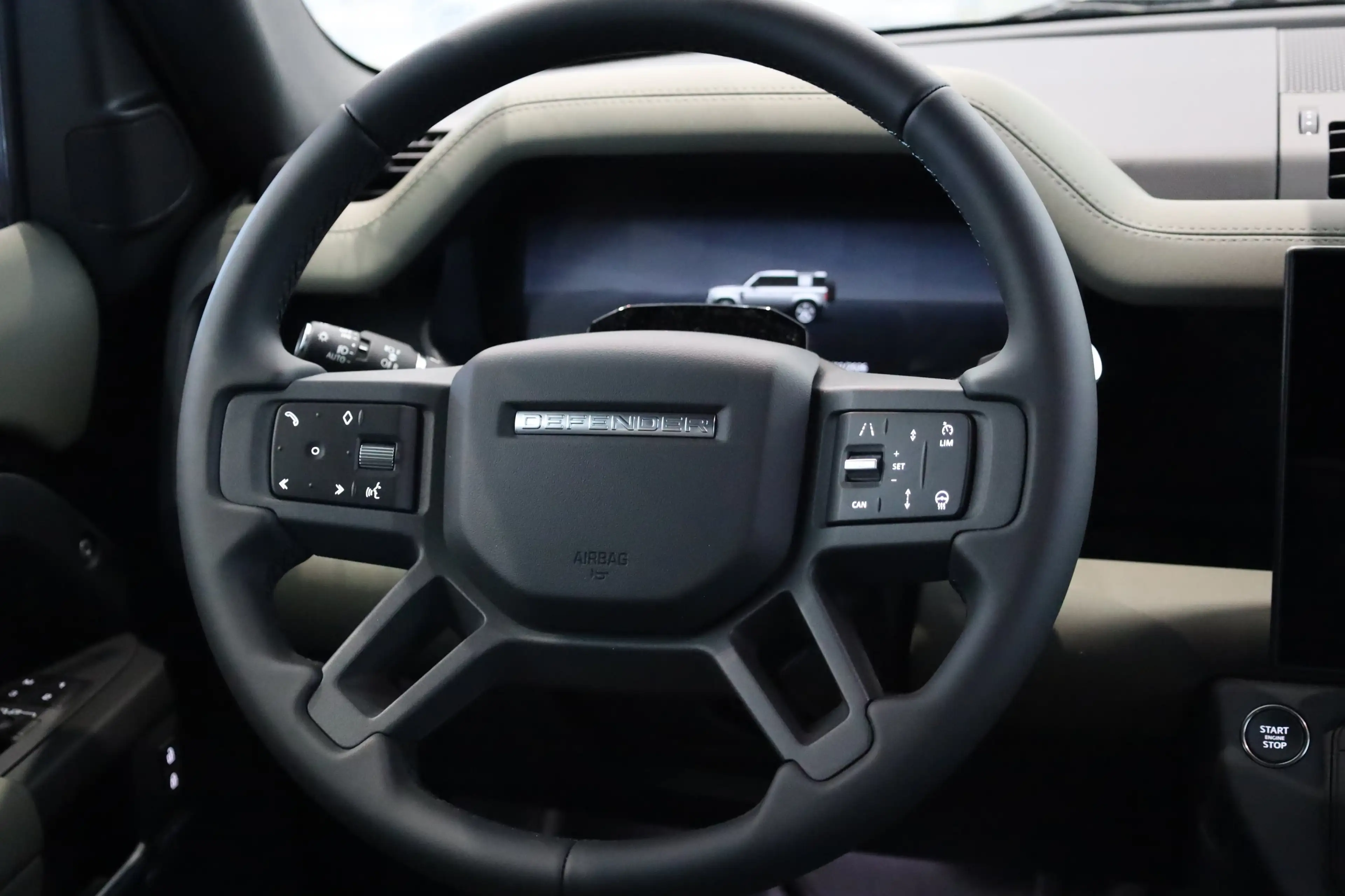 Land Rover Defender D200 X-Dynamic SE 3.0 — photo 9