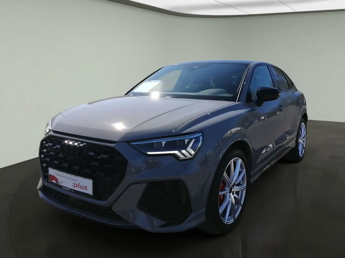 Audi RS Q3 *Navi*Matrix*SONOS*AHK*PDC*Pano*V Grau - 2