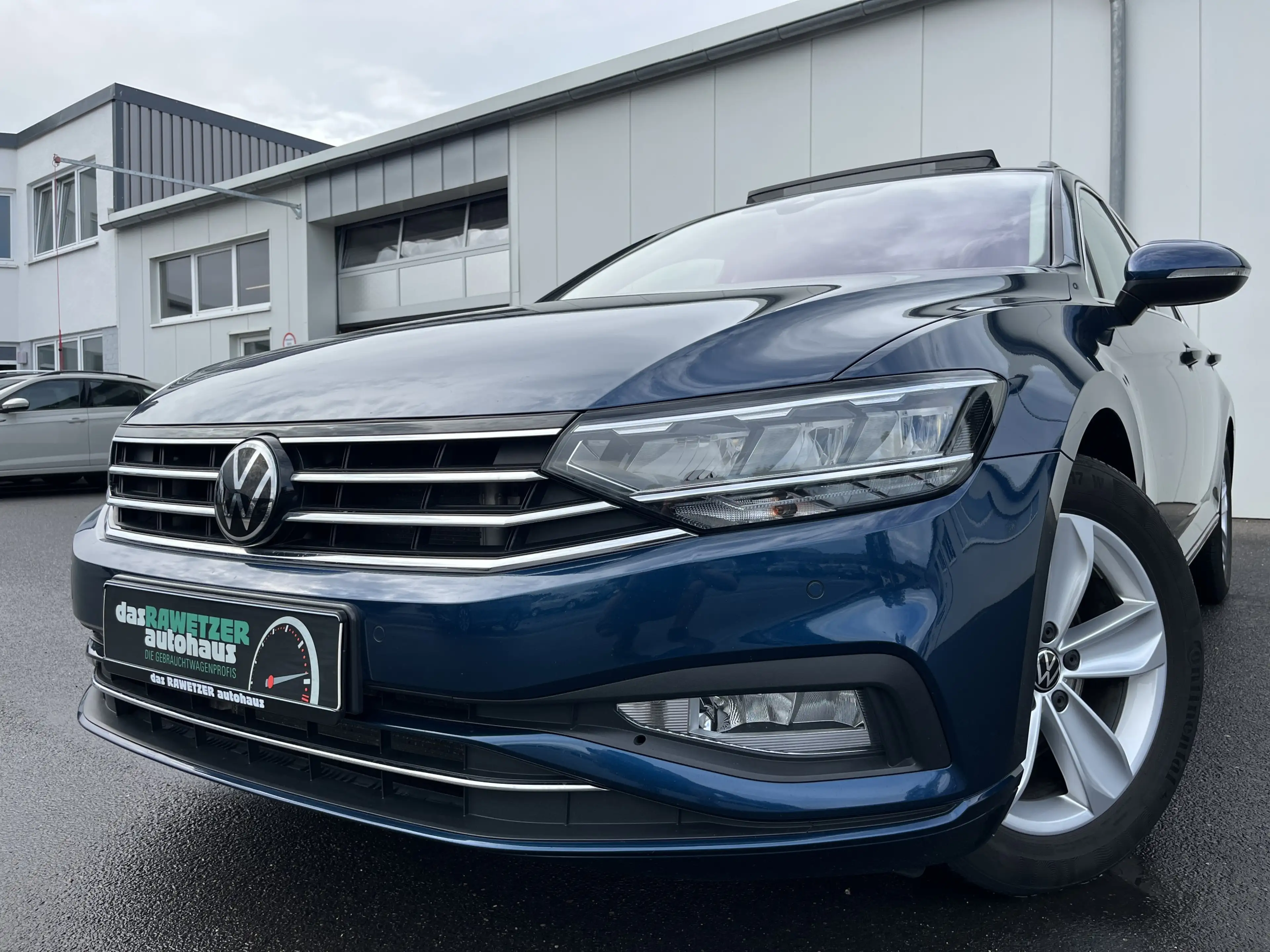 Volkswagen Passat Variant 2.0 TDI DSG 4Mo Business 1,99% Fin. AHK STHZ PANO