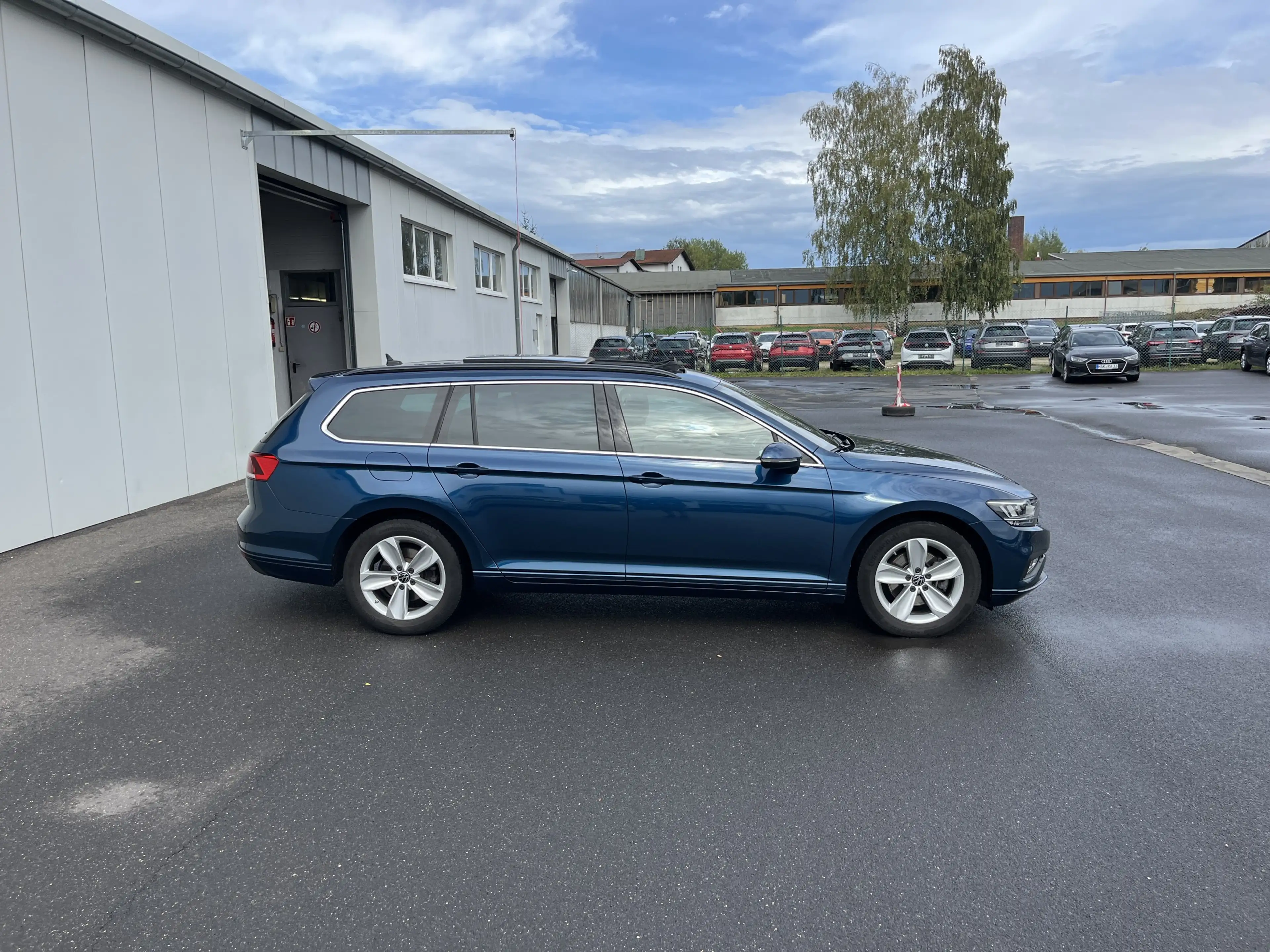 Volkswagen Passat Variant 2.0 TDI DSG 4Mo Business 1,99% Fin. AHK STHZ PANO — photo 6