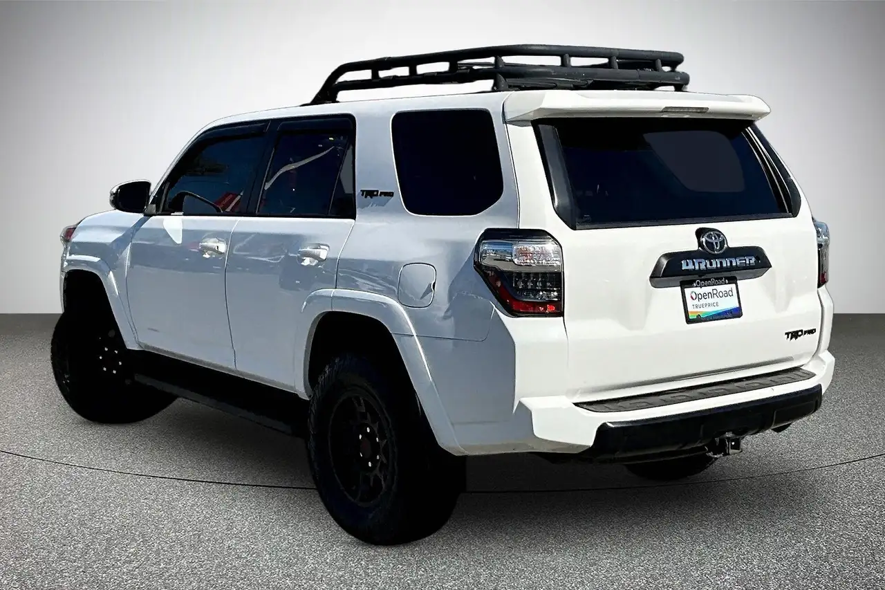 Toyota 4-Runner снимка Toyota 4-Runner