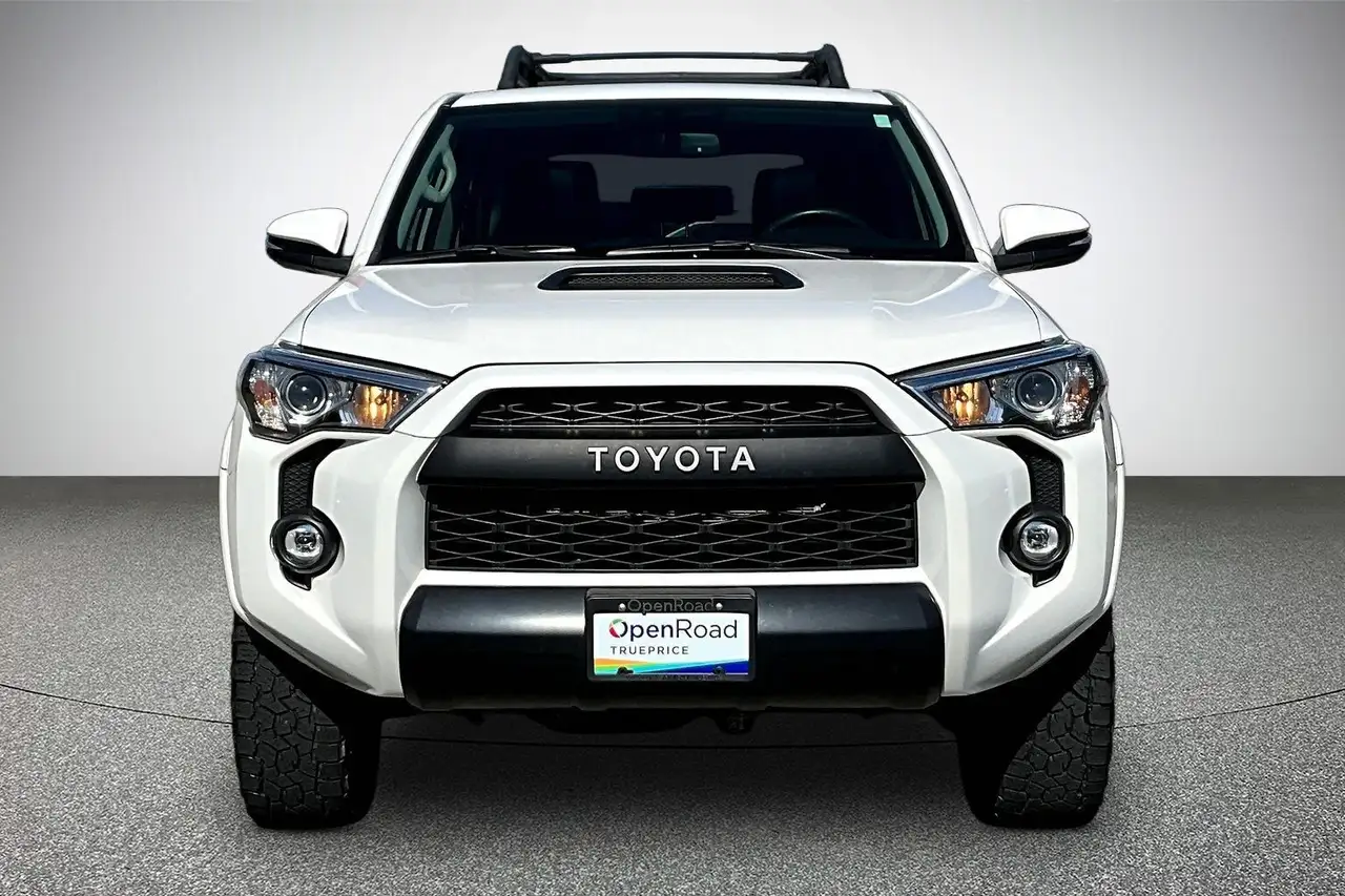 Toyota 4-Runner снимка Toyota 4-Runner