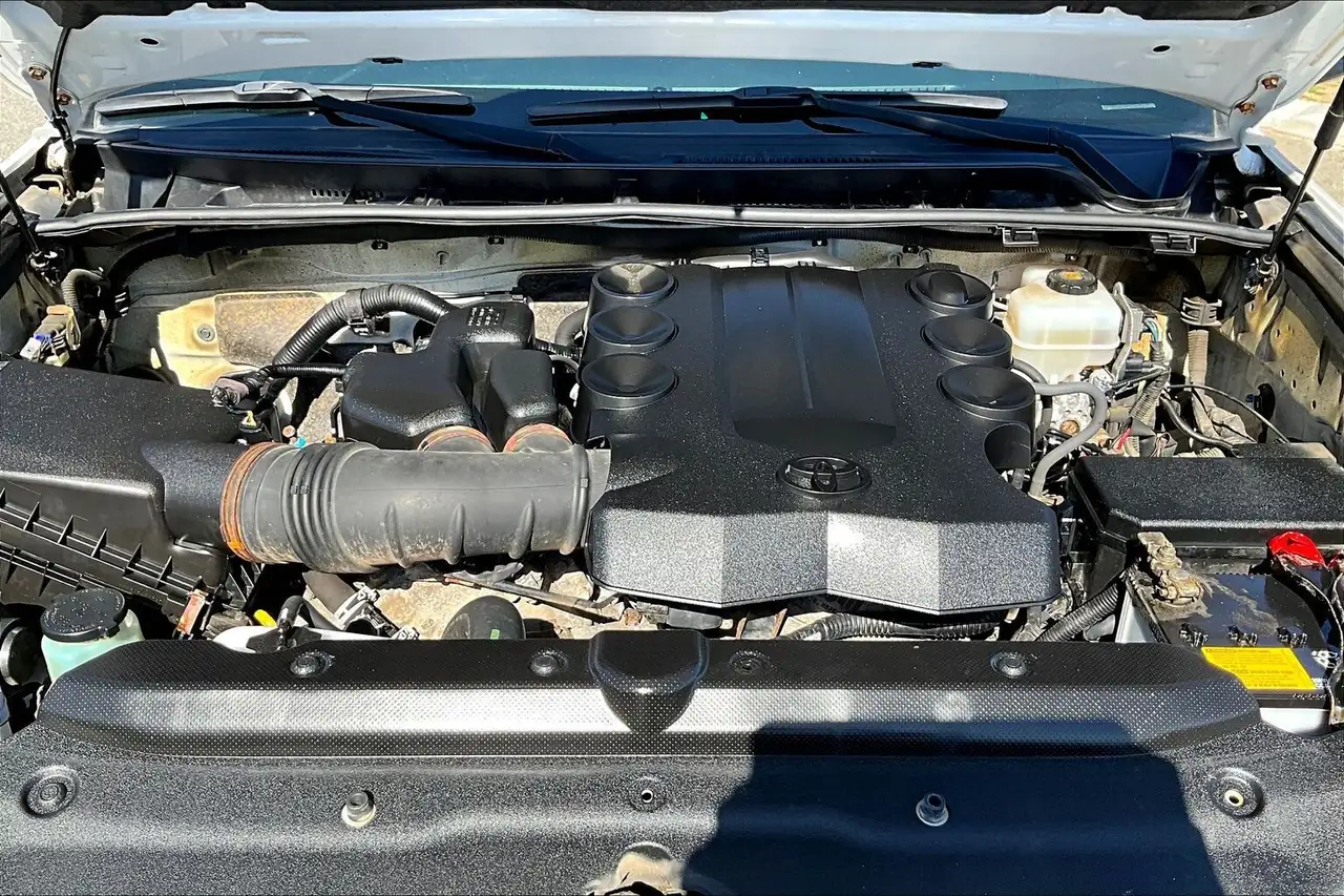 Toyota 4-Runner снимка Toyota 4-Runner