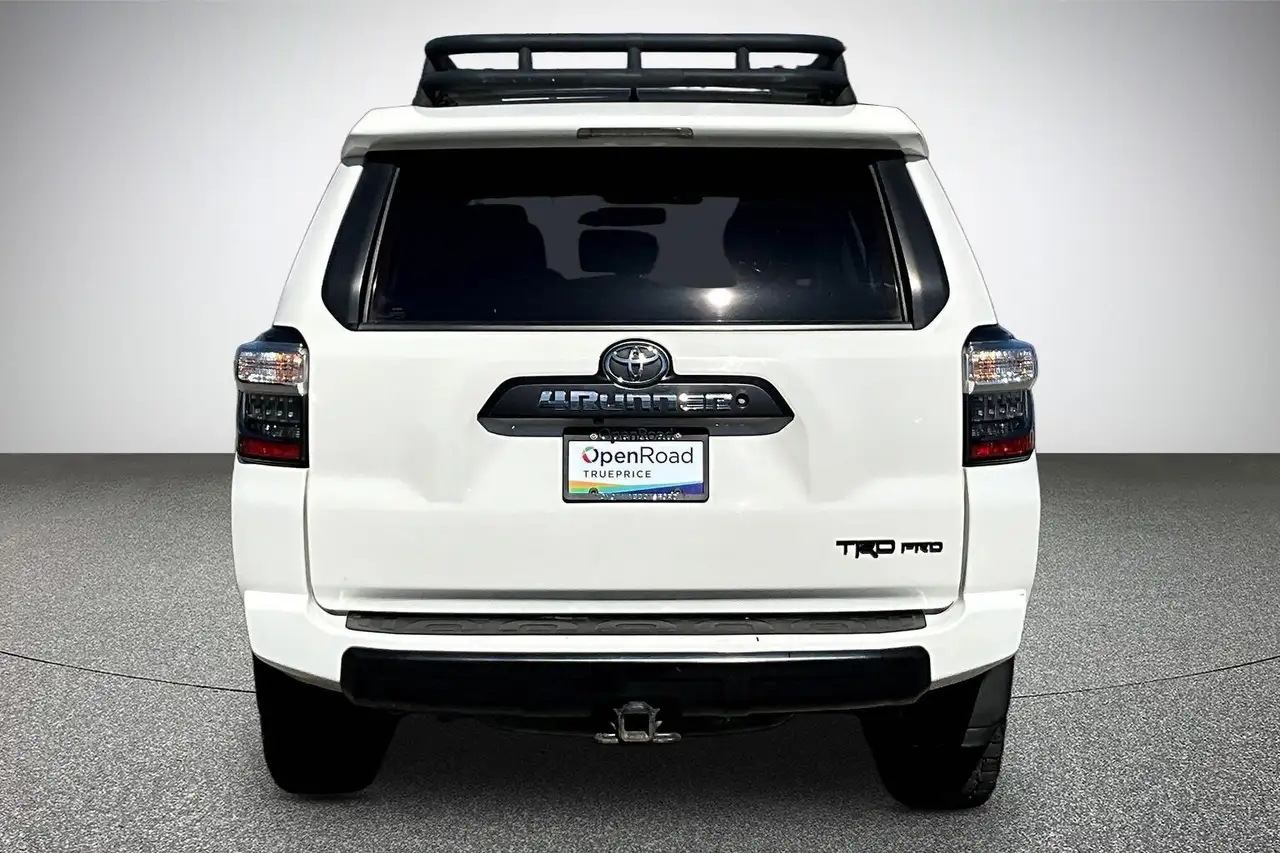 Toyota 4-Runner снимка Toyota 4-Runner