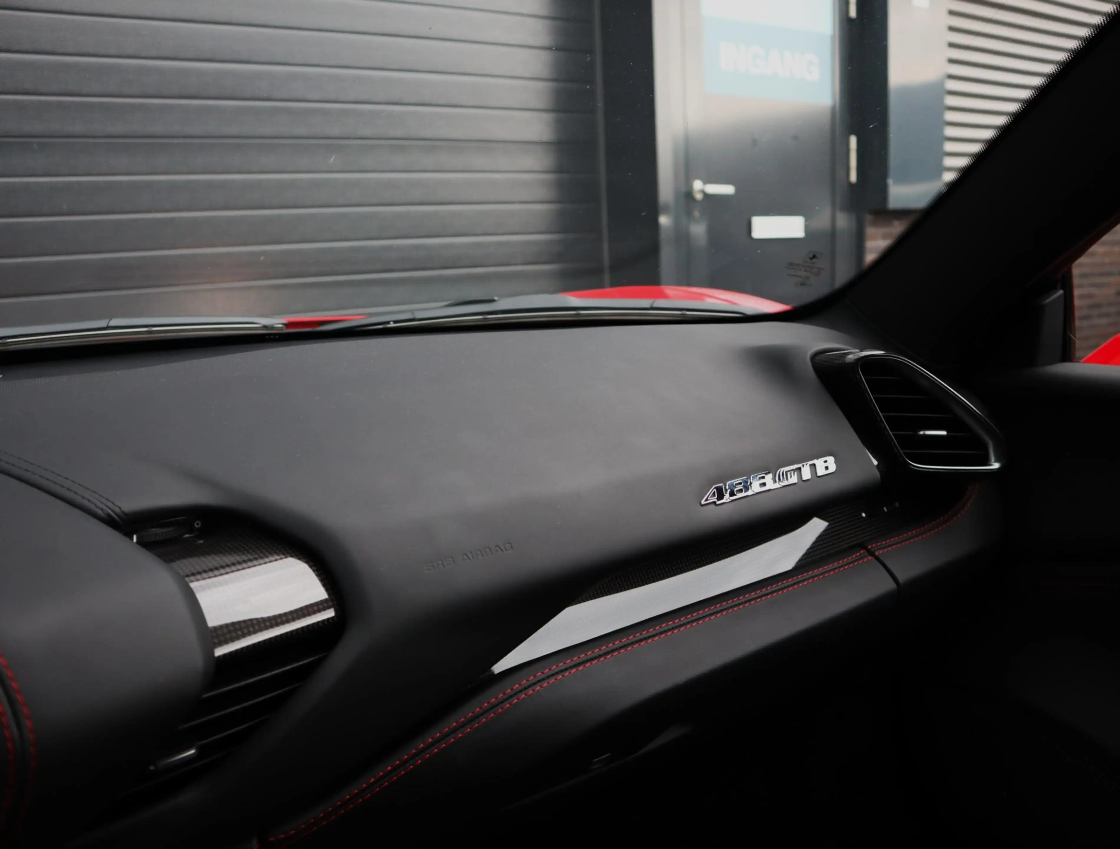 Ferrari 488 3.9 GTB HELE | EXPORT | LED shift indicators | Car — photo 23