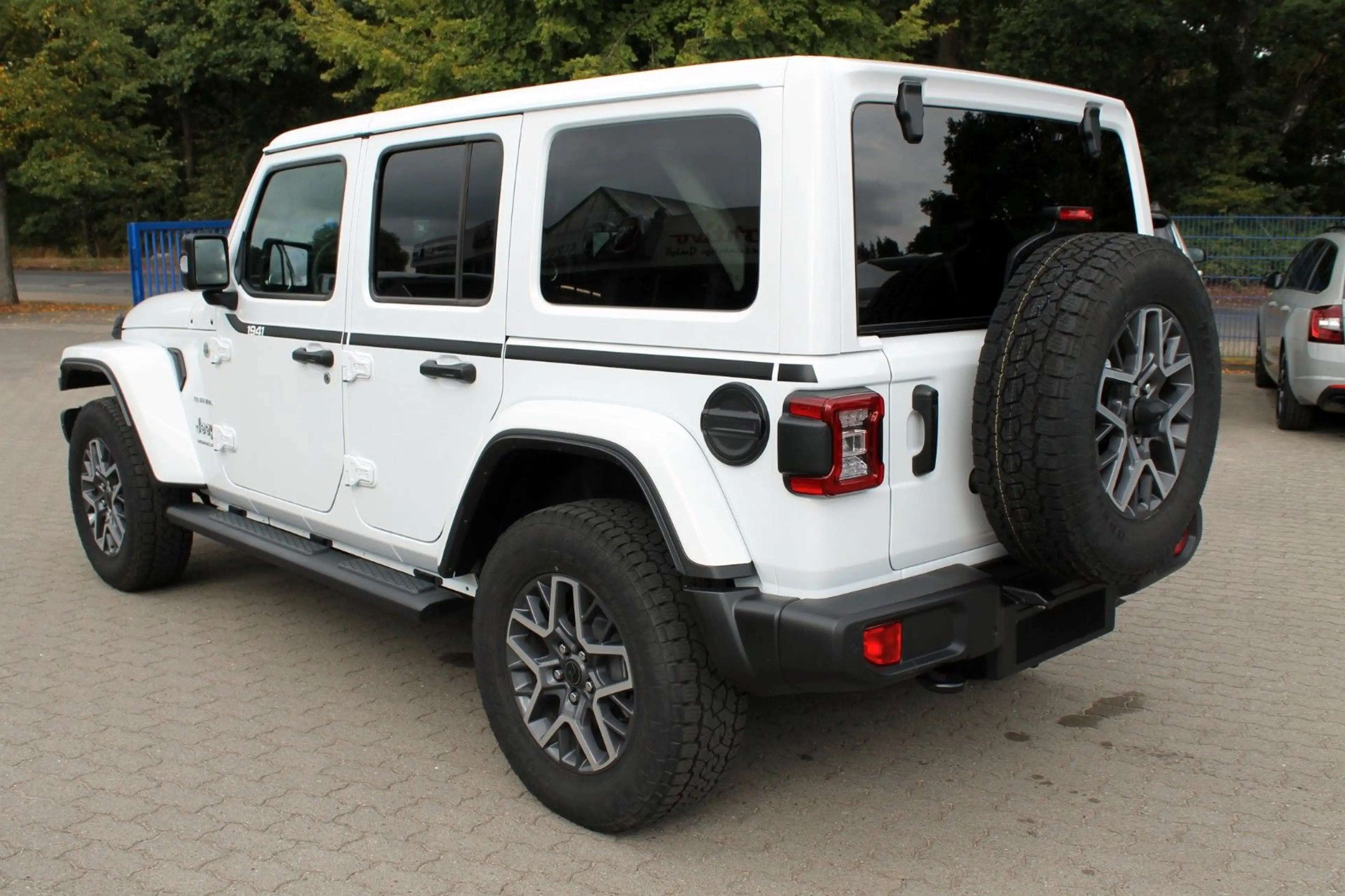 Jeep Wrangler Unlimited Sahara ACC,LED,Alpine,AHK,4X4 — photo 3
