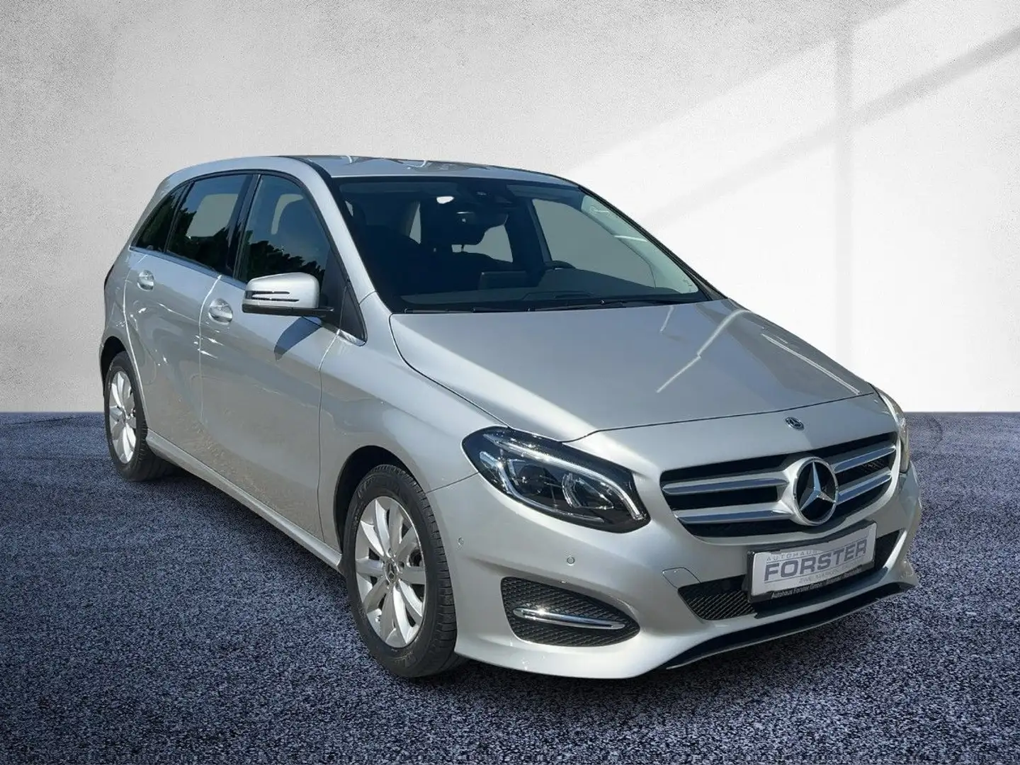 Mercedes-Benz B 200 Style Aut. PTS Shz LED Ambi RKam Klima Silber - 2