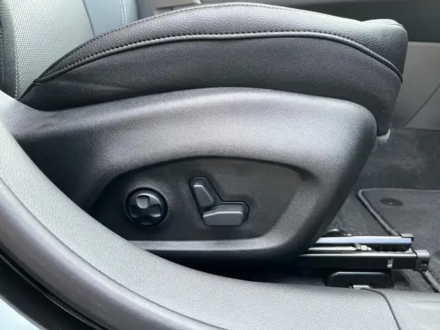 Jeep Compass view 13